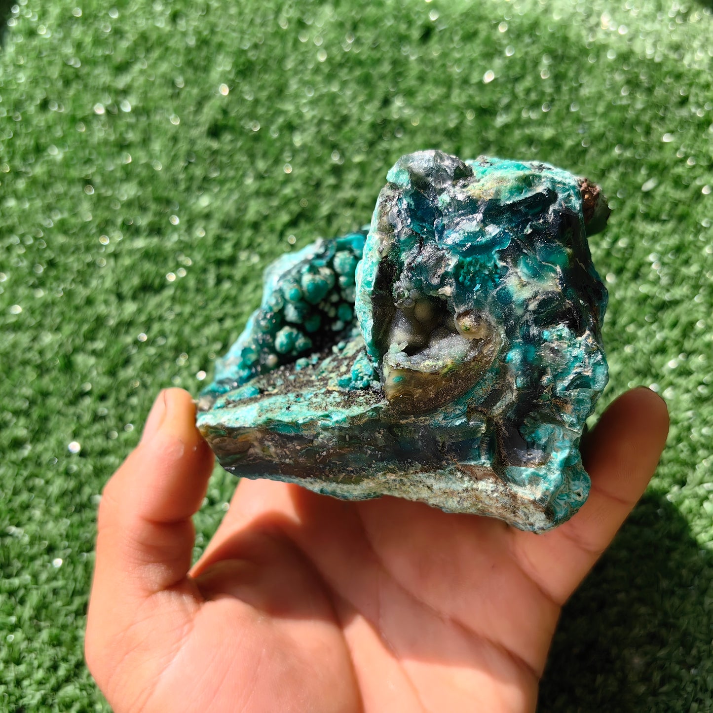 300 grams High grade Peruvian gem silica rough