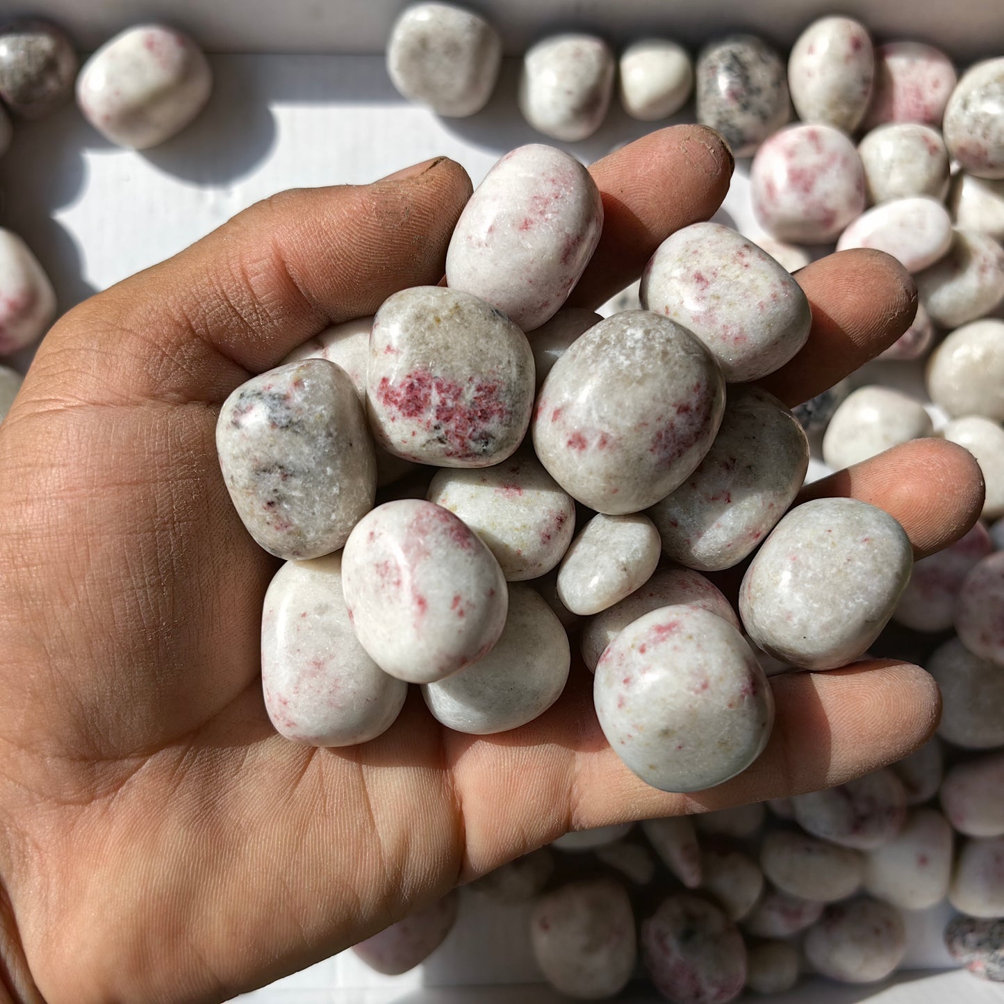 1.5 kg tumbled cinabrite