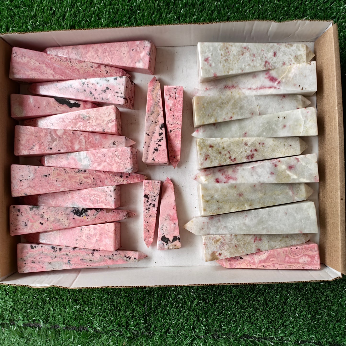 26 pc rhodonite & cinabrite towers