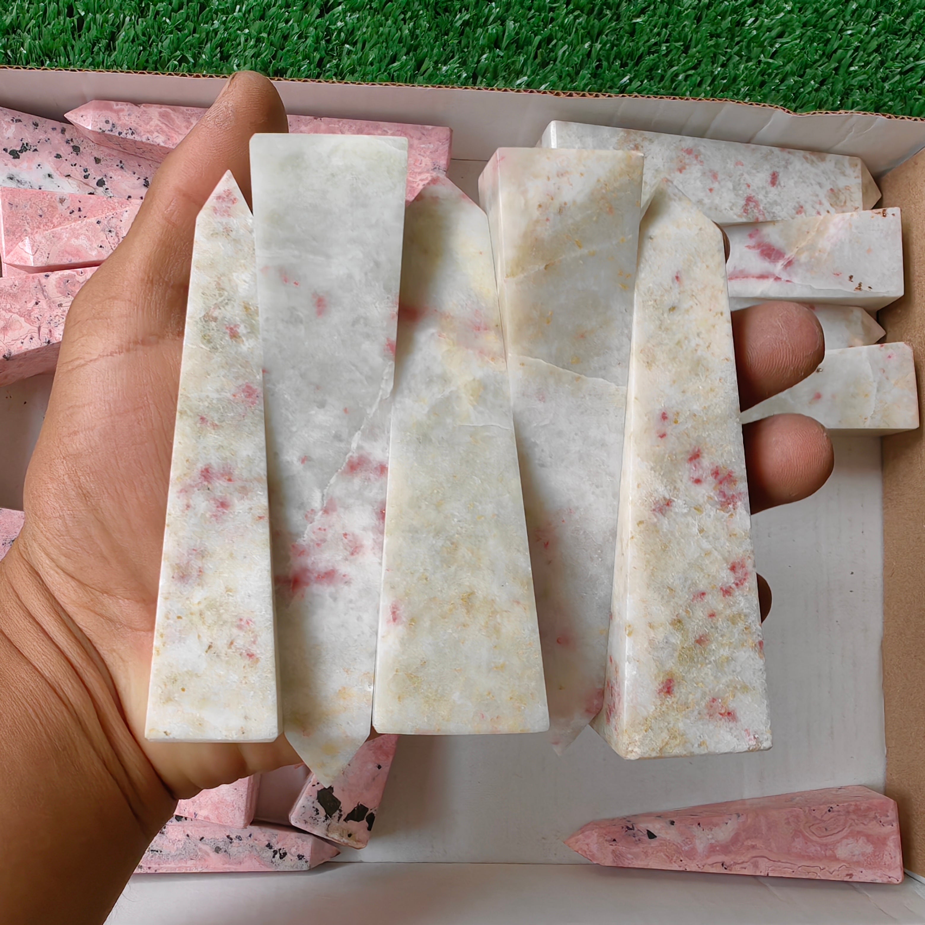 26 pc rhodonite & cinabrite towers