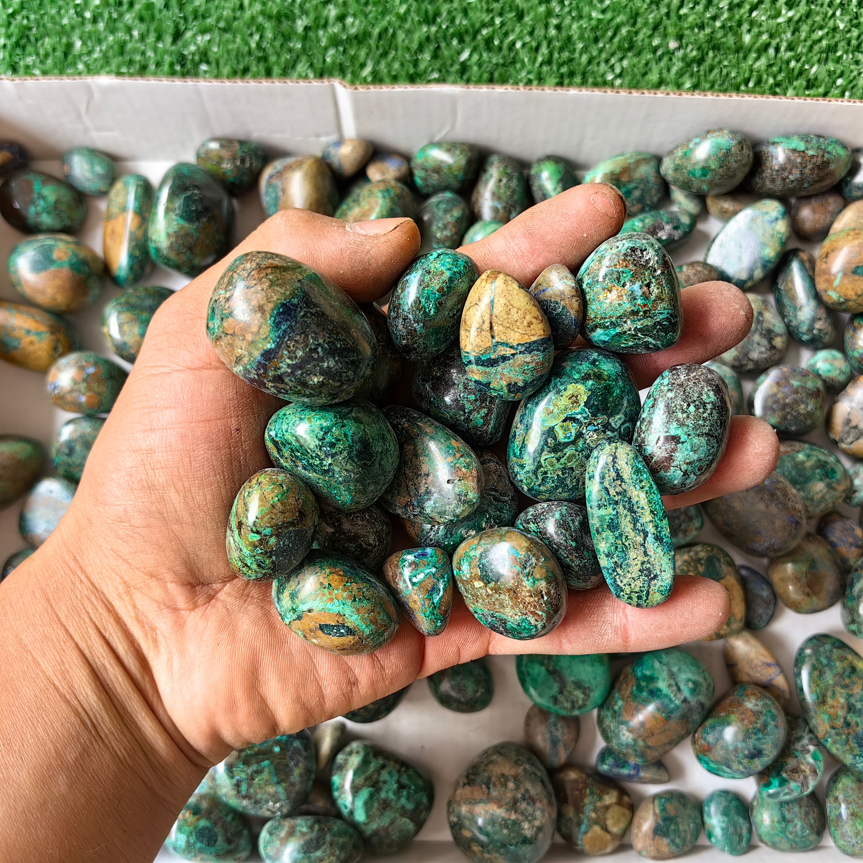 2.2 kg tumbled azurite malachite