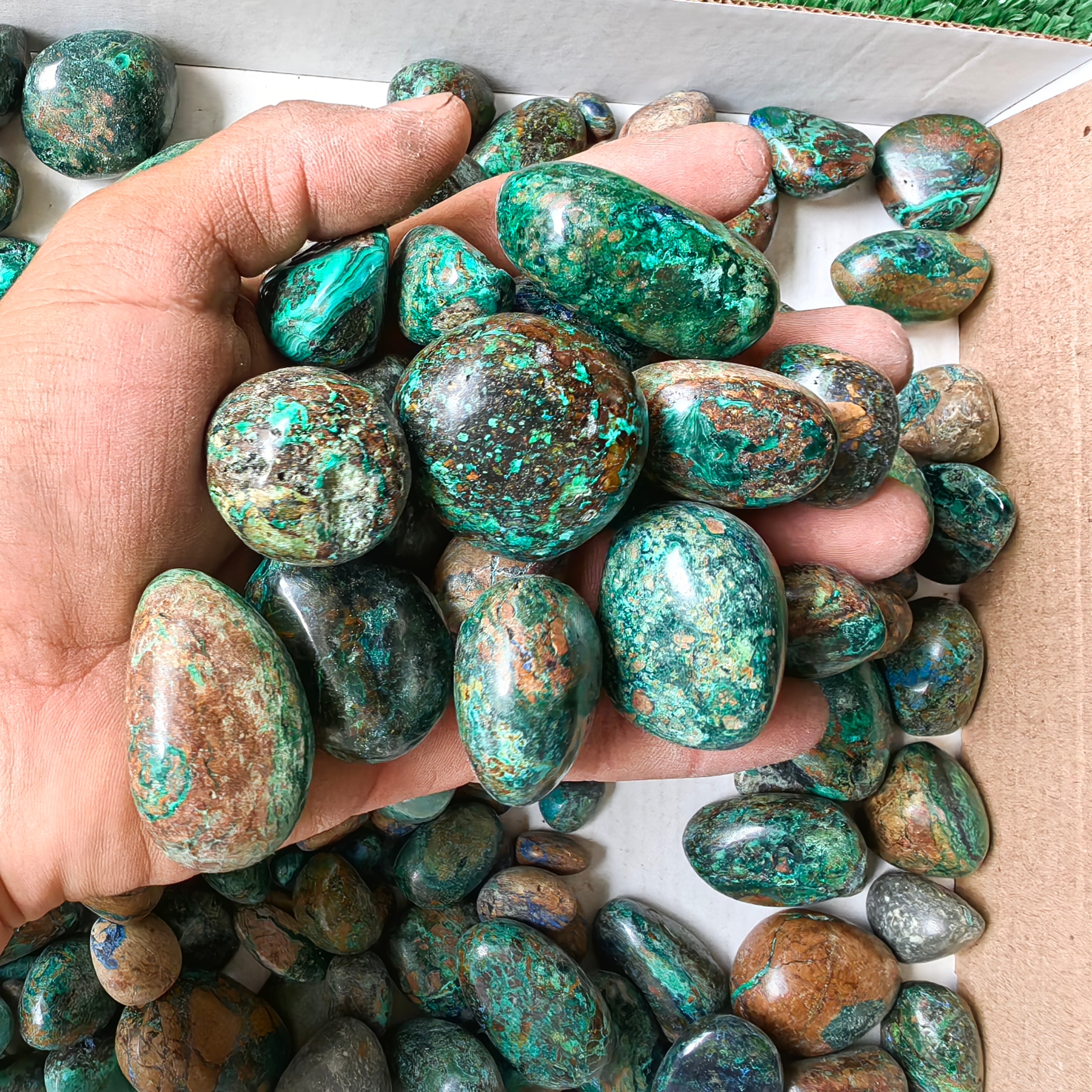 2.2 kg tumbled azurite malachite