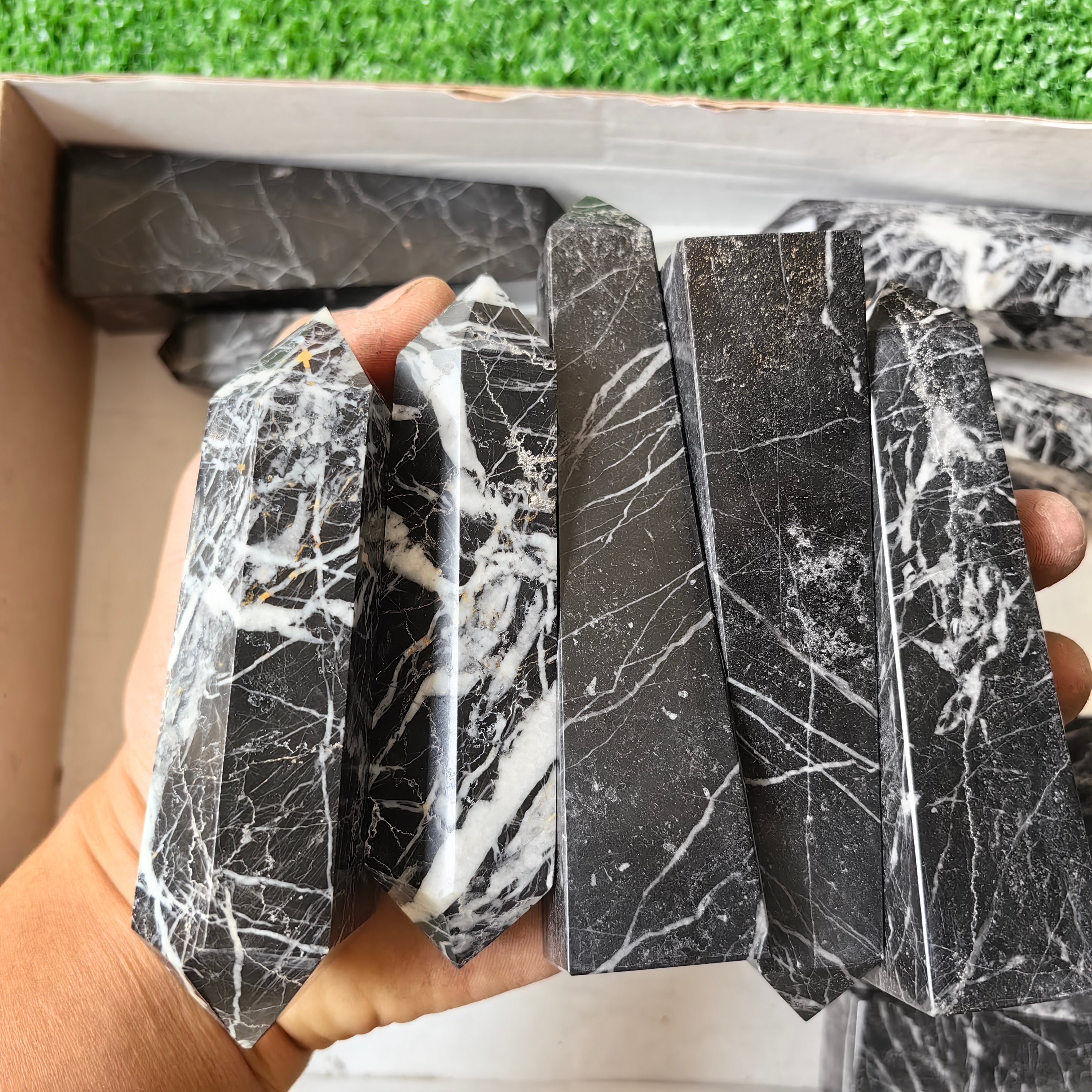 18 pc chrysocolla quartz & cebrite towers