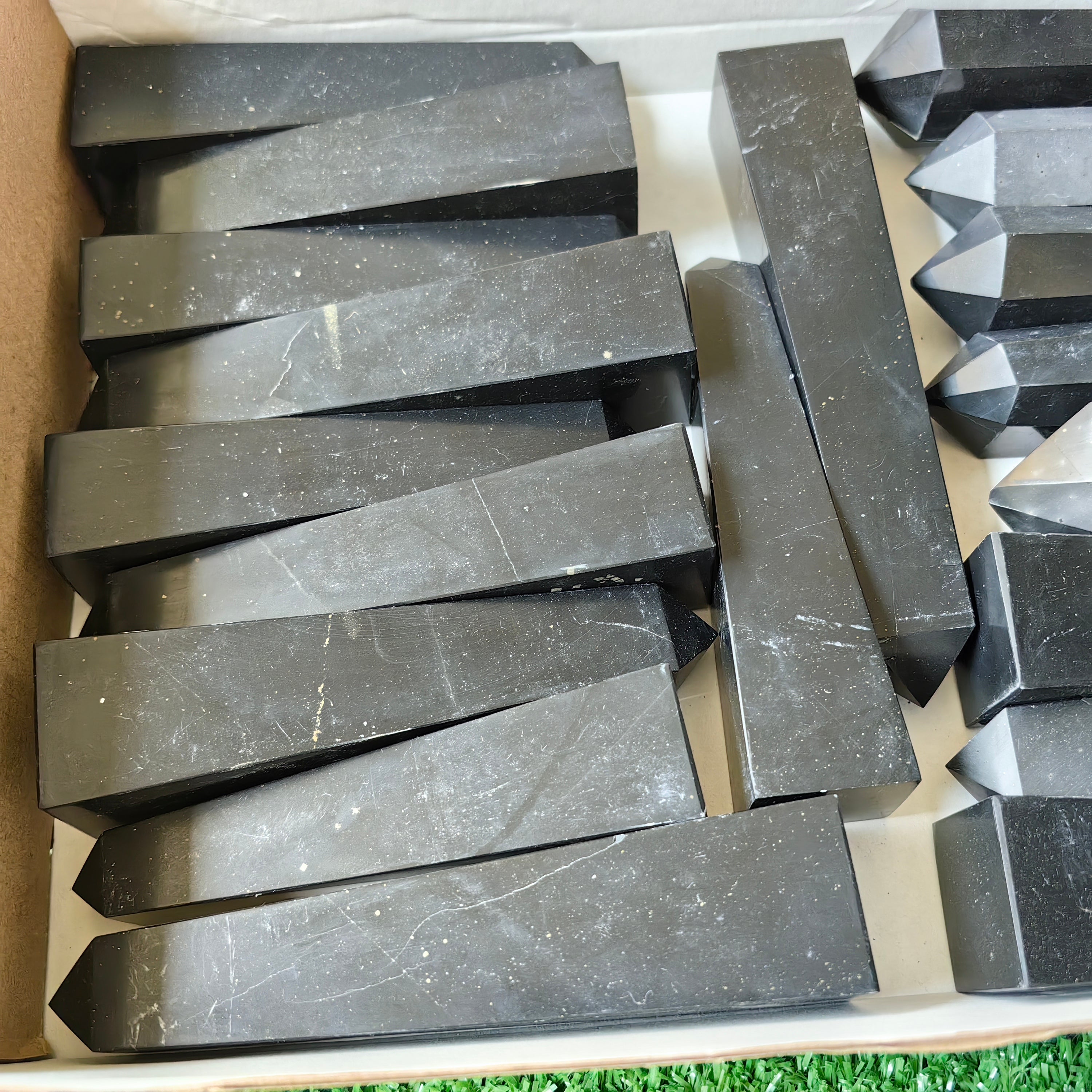 18 pc black onix towers