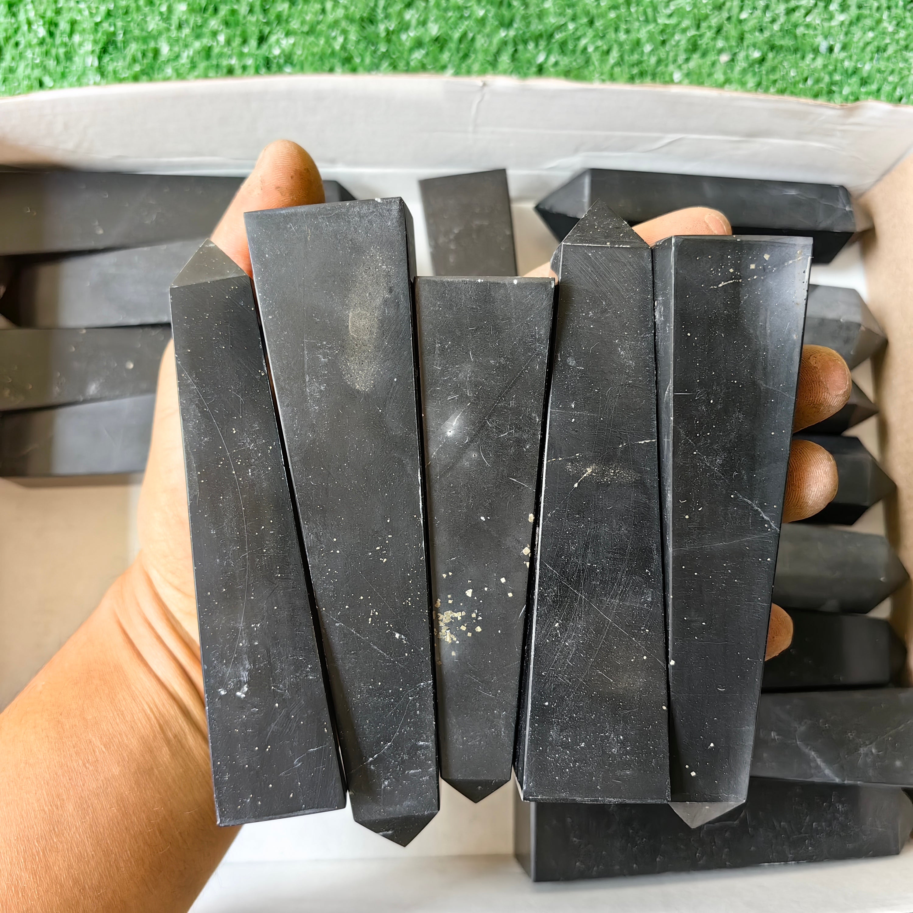 18 pc black onix towers