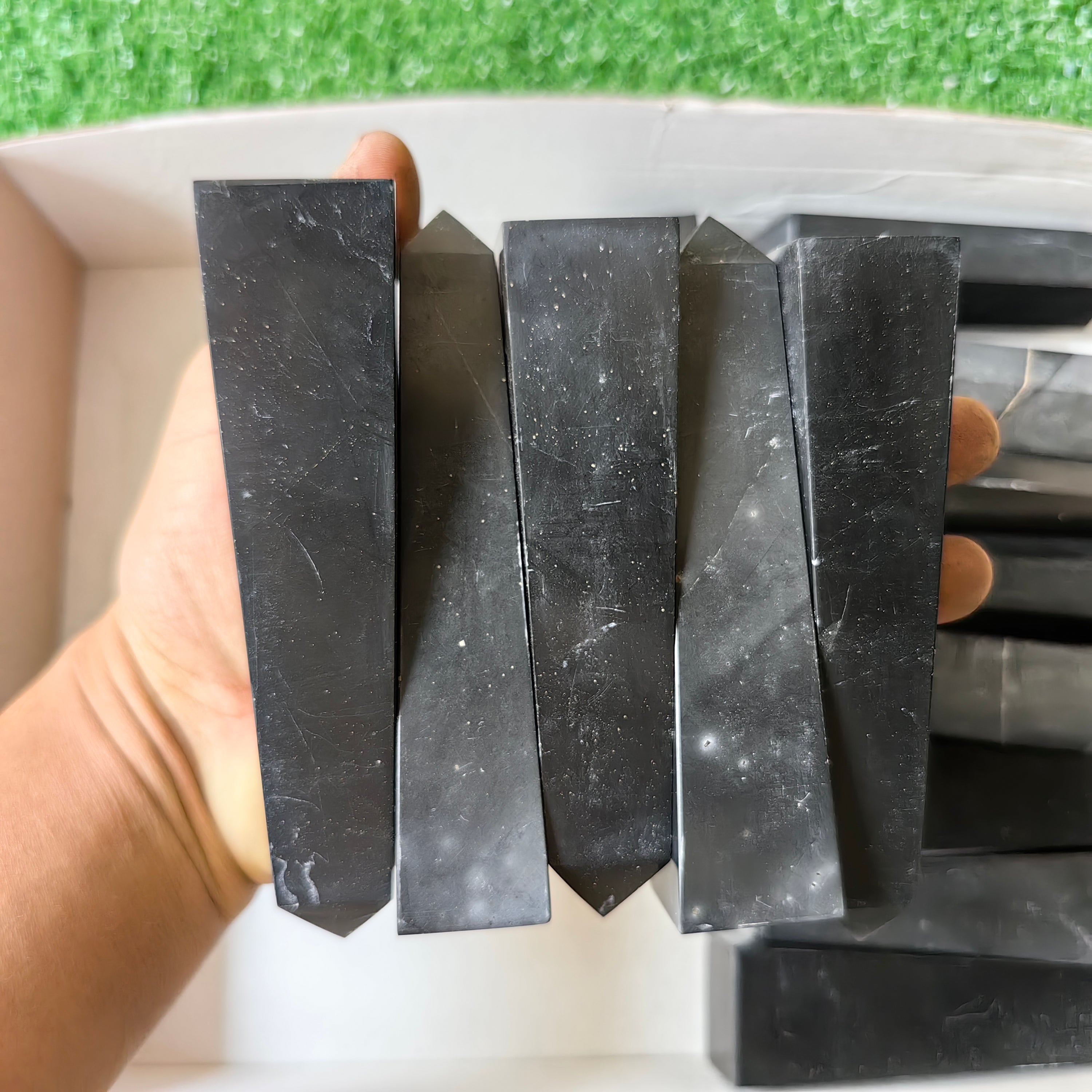 18 pc black onix towers