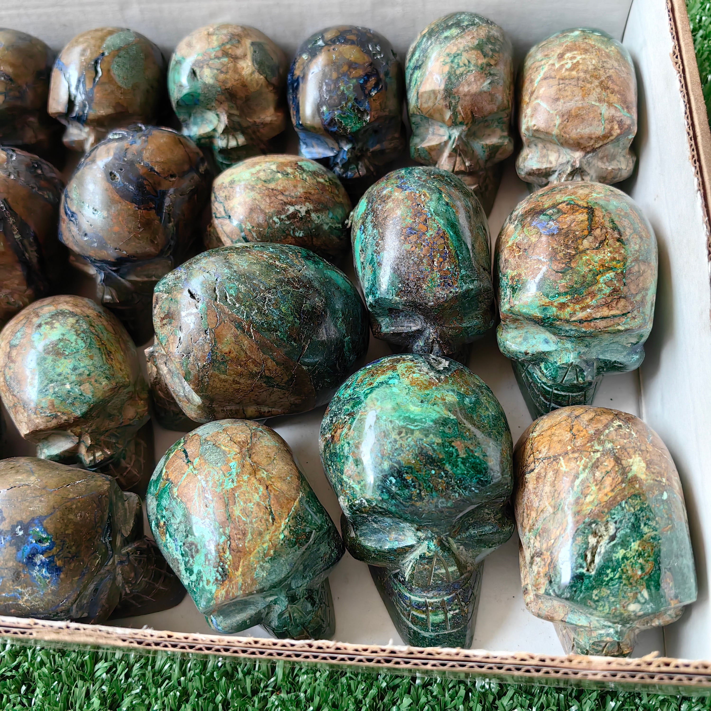 22 pc azurite with malachite skull