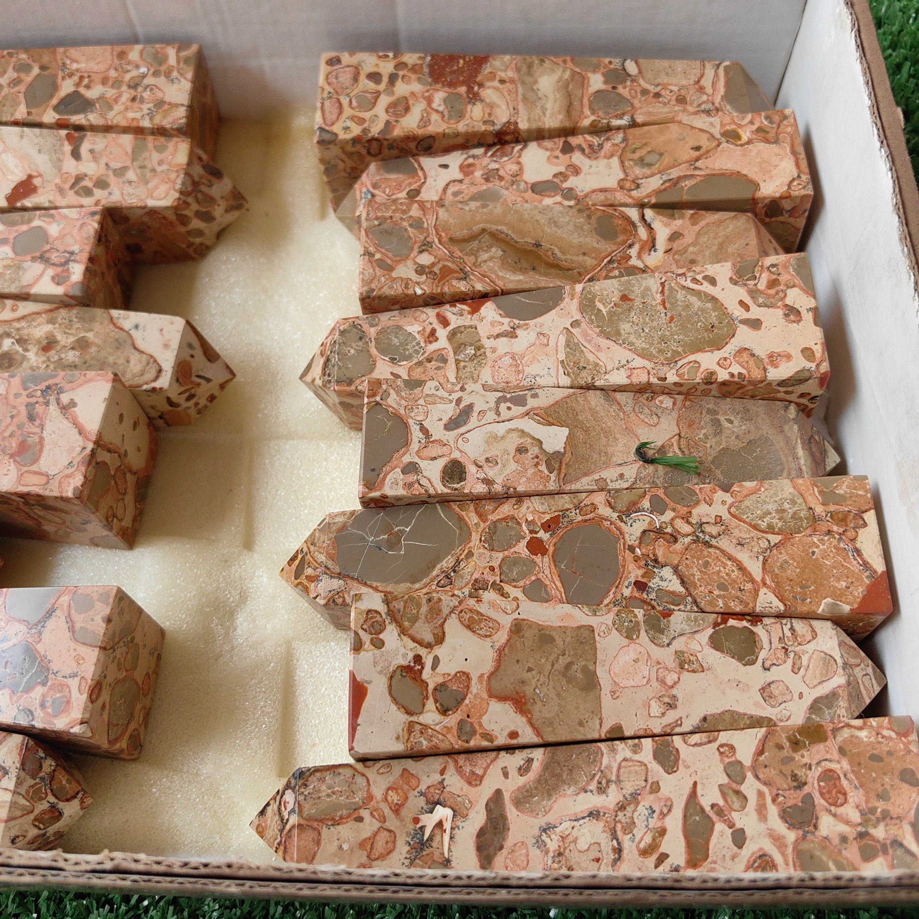 16 pc jasper leopardite towers
