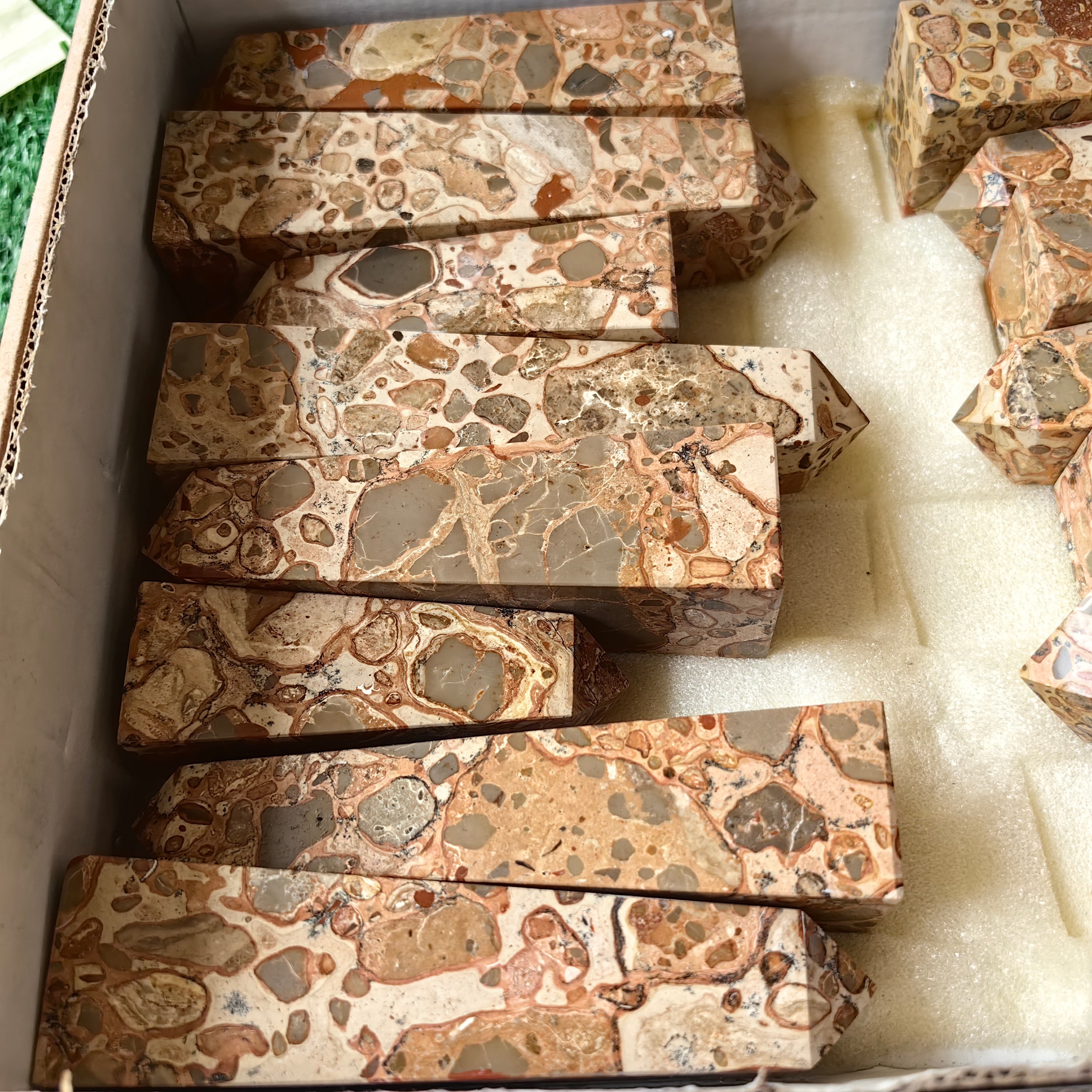 16 pc jasper leopardite towers