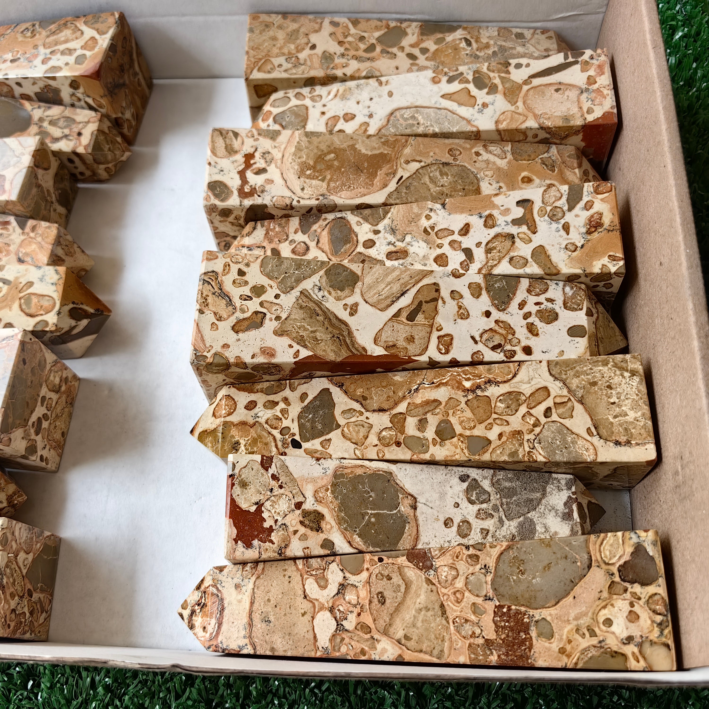 16 pc jasper leopardite towers