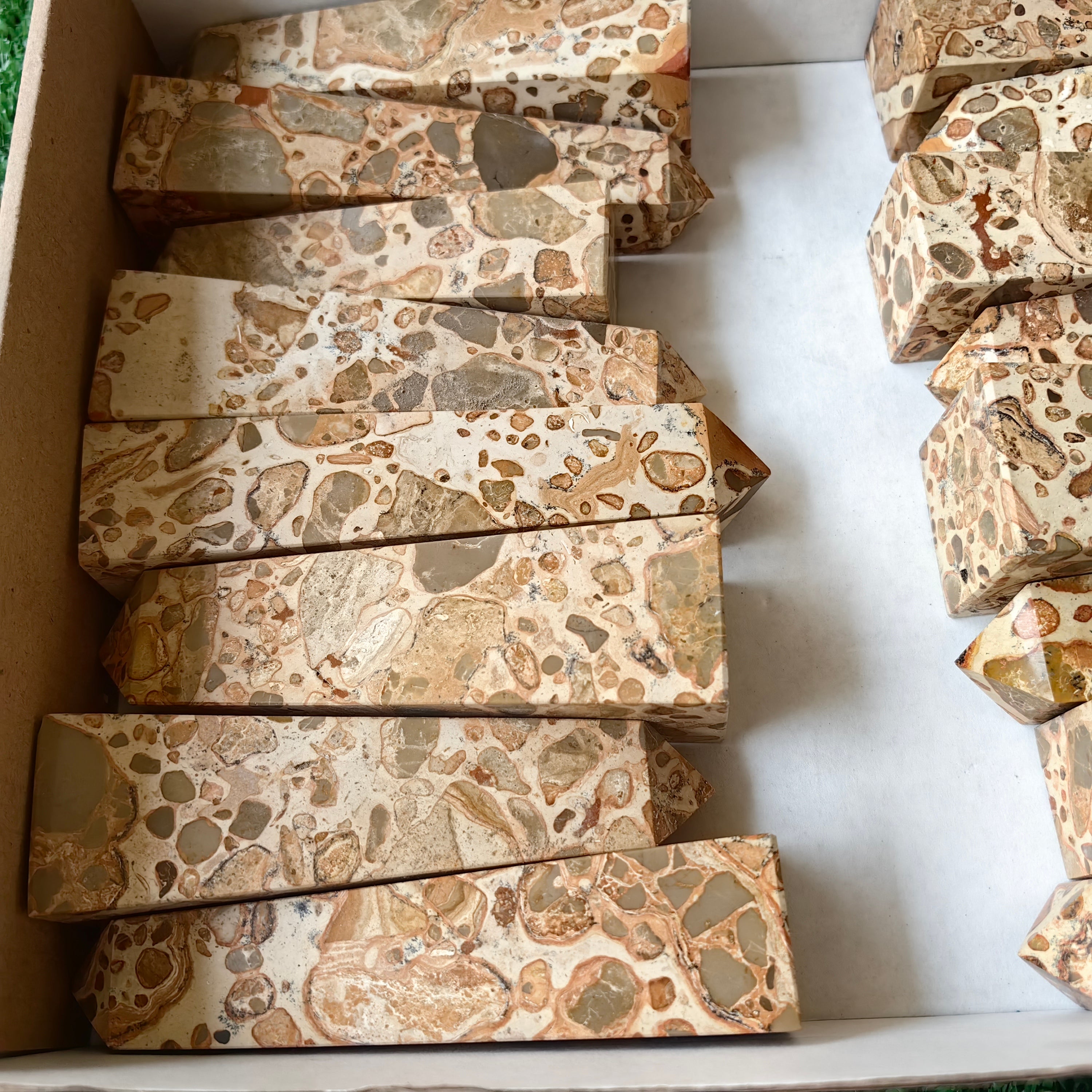 16 pc jasper leopardite towers