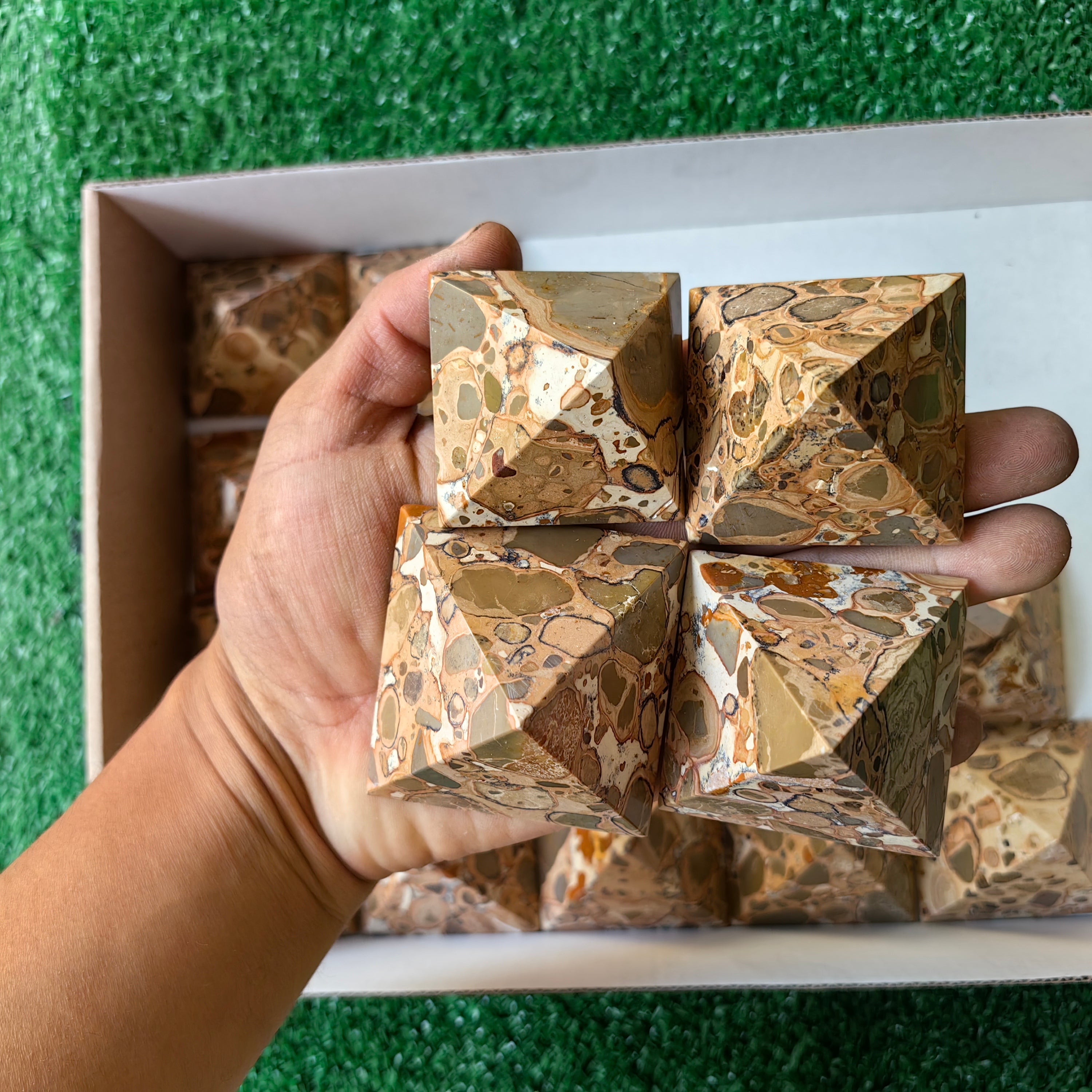 20 pc leopardite jasper pyramids