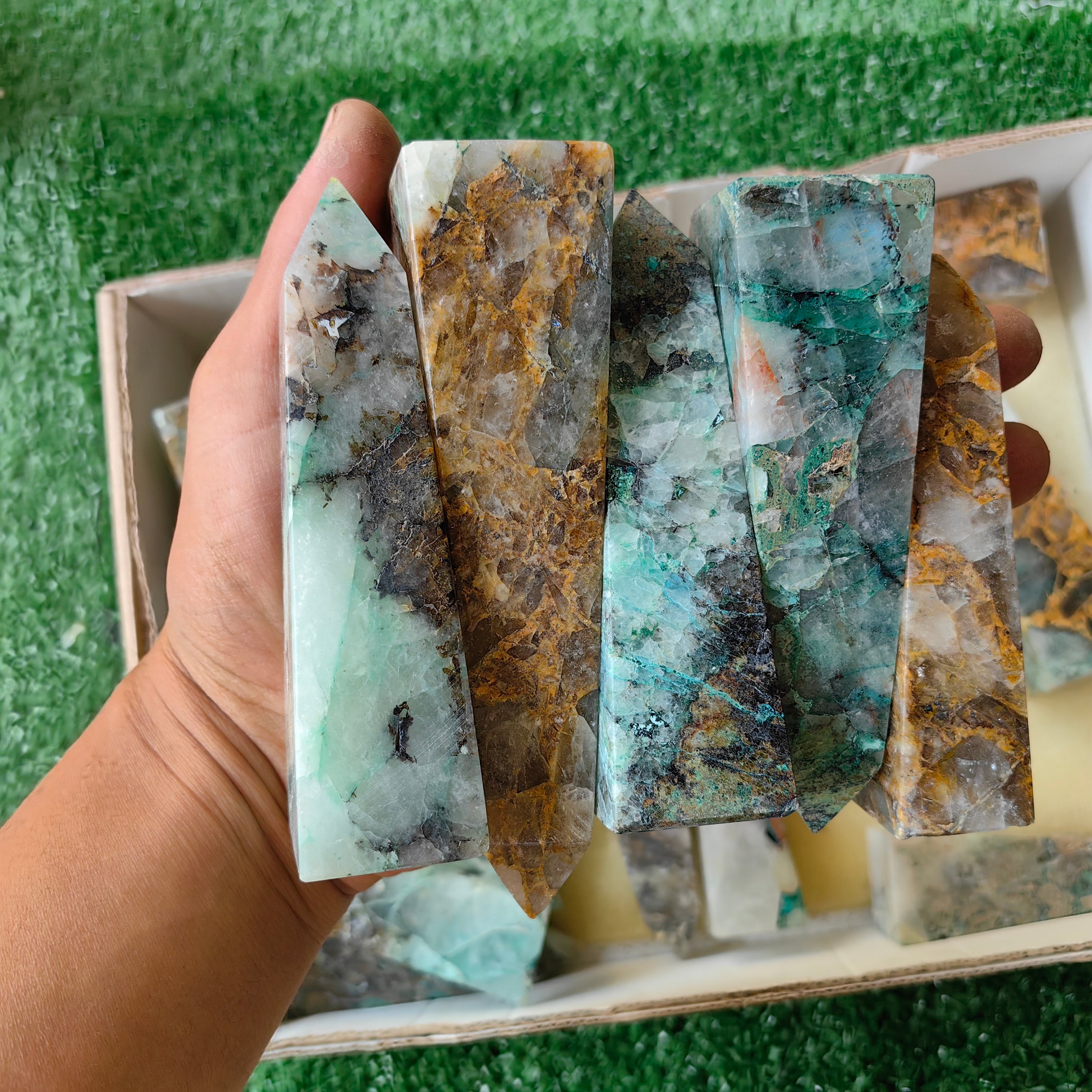 20 pc chrysocolla quartz towers