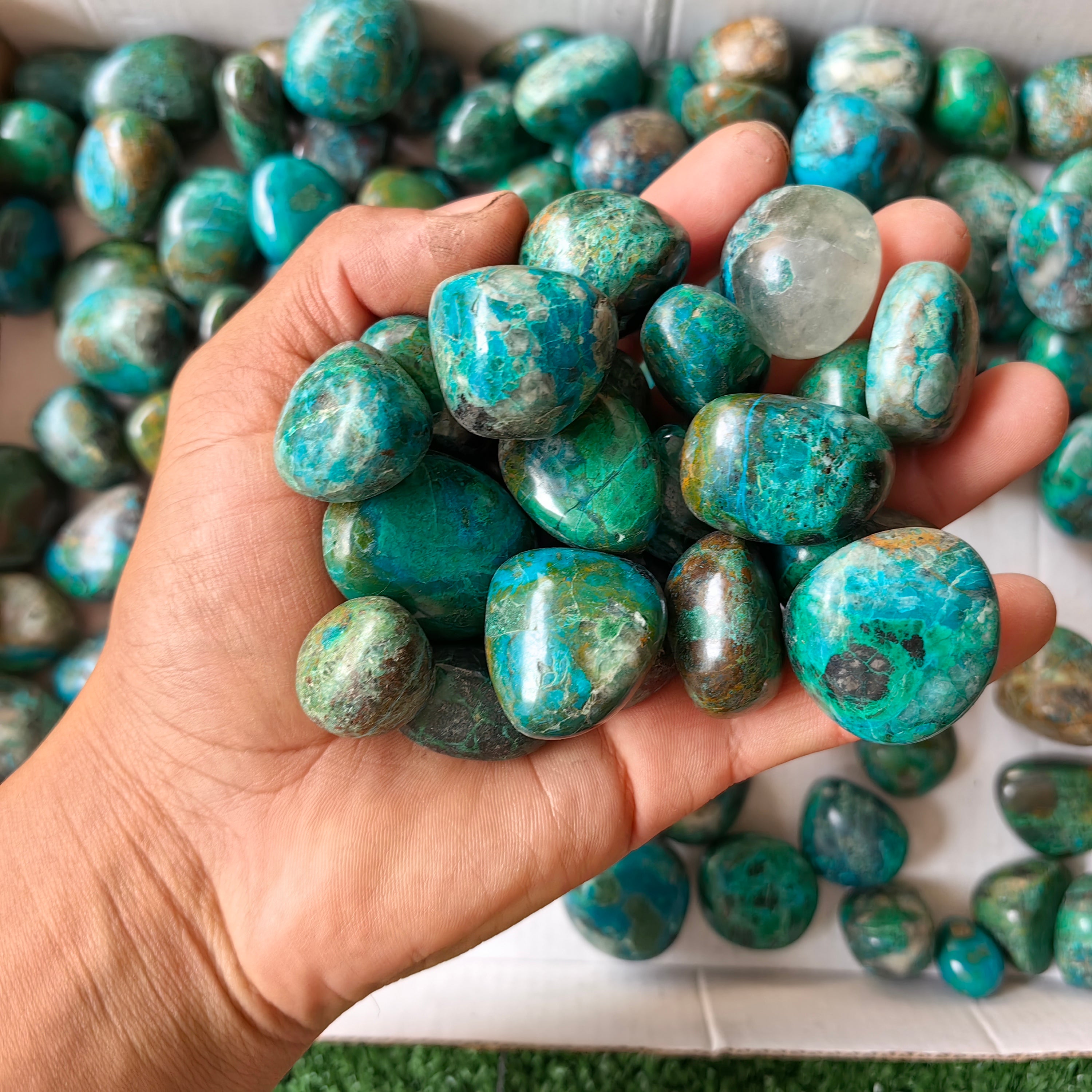 2.4 kg tumbled chrysocolla Peru