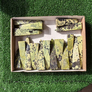 17 pc green serpentine with pyrite towers