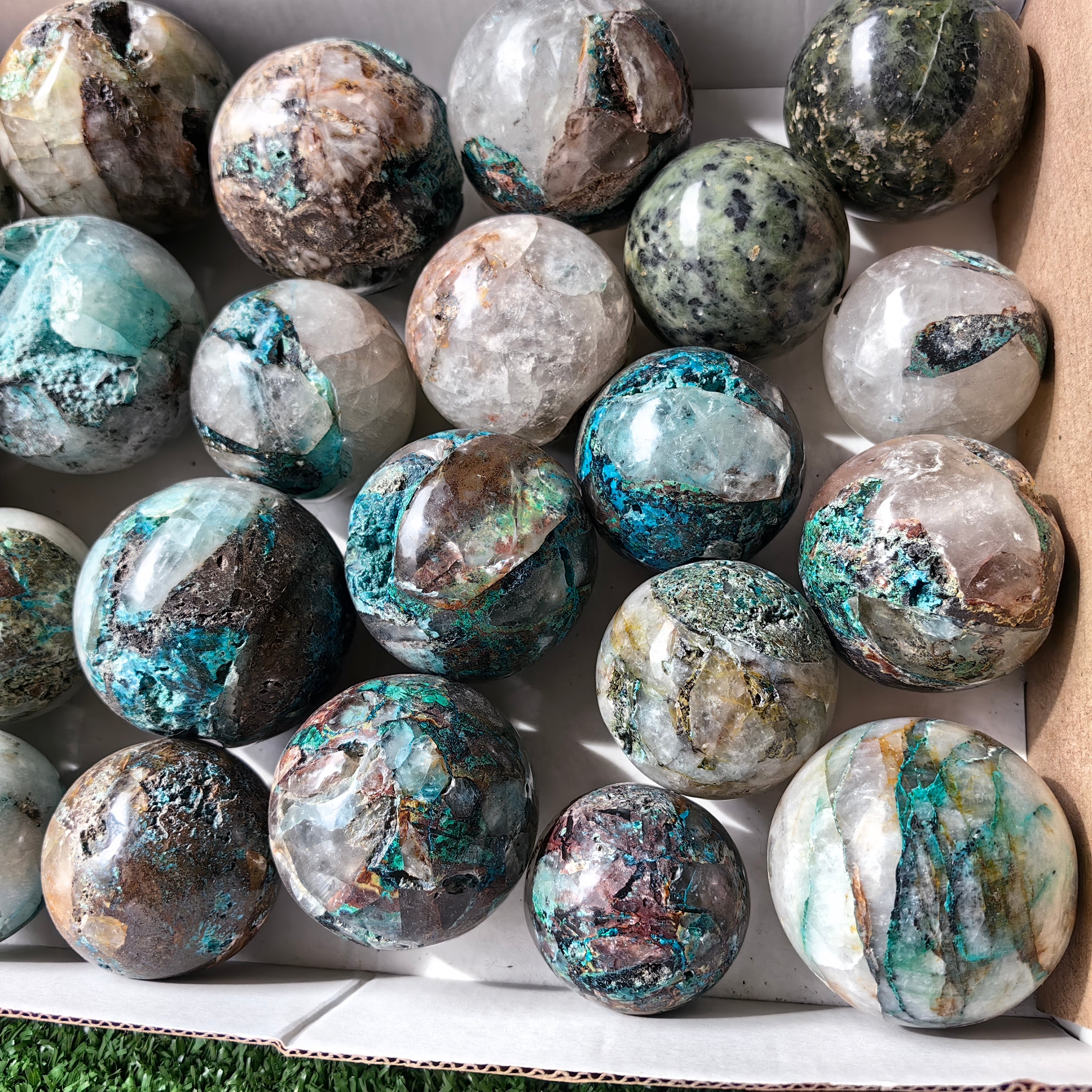 23 pc chrysocolla on quartz & nephrite spheres