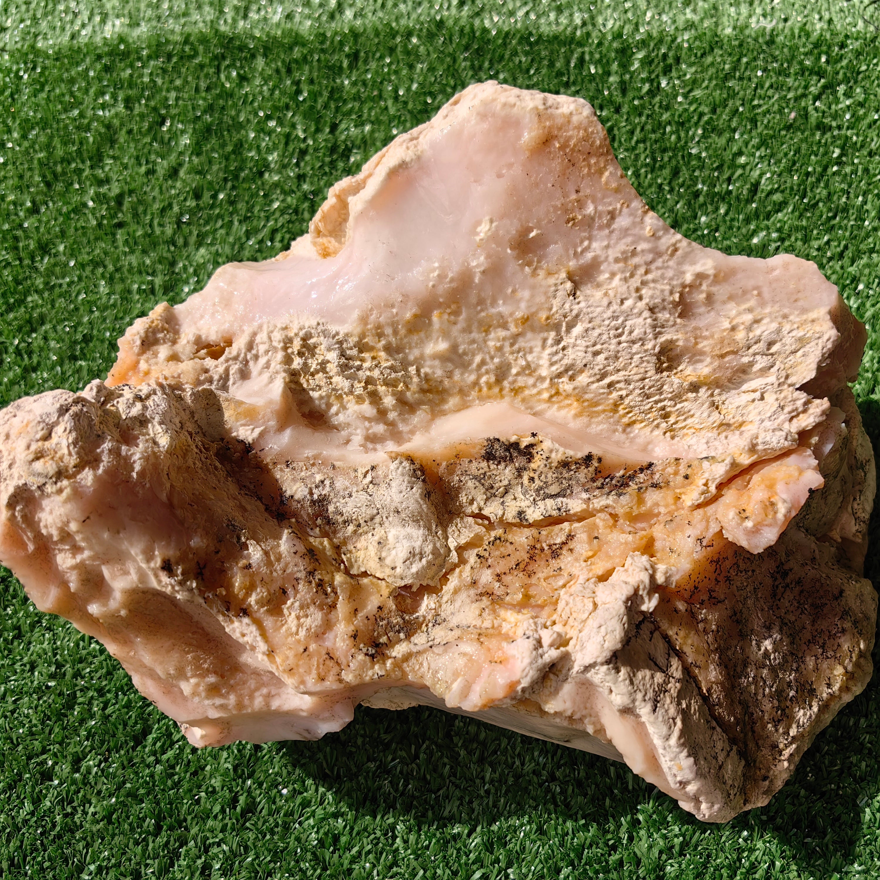 2.8 Kg Pink Opal Rough