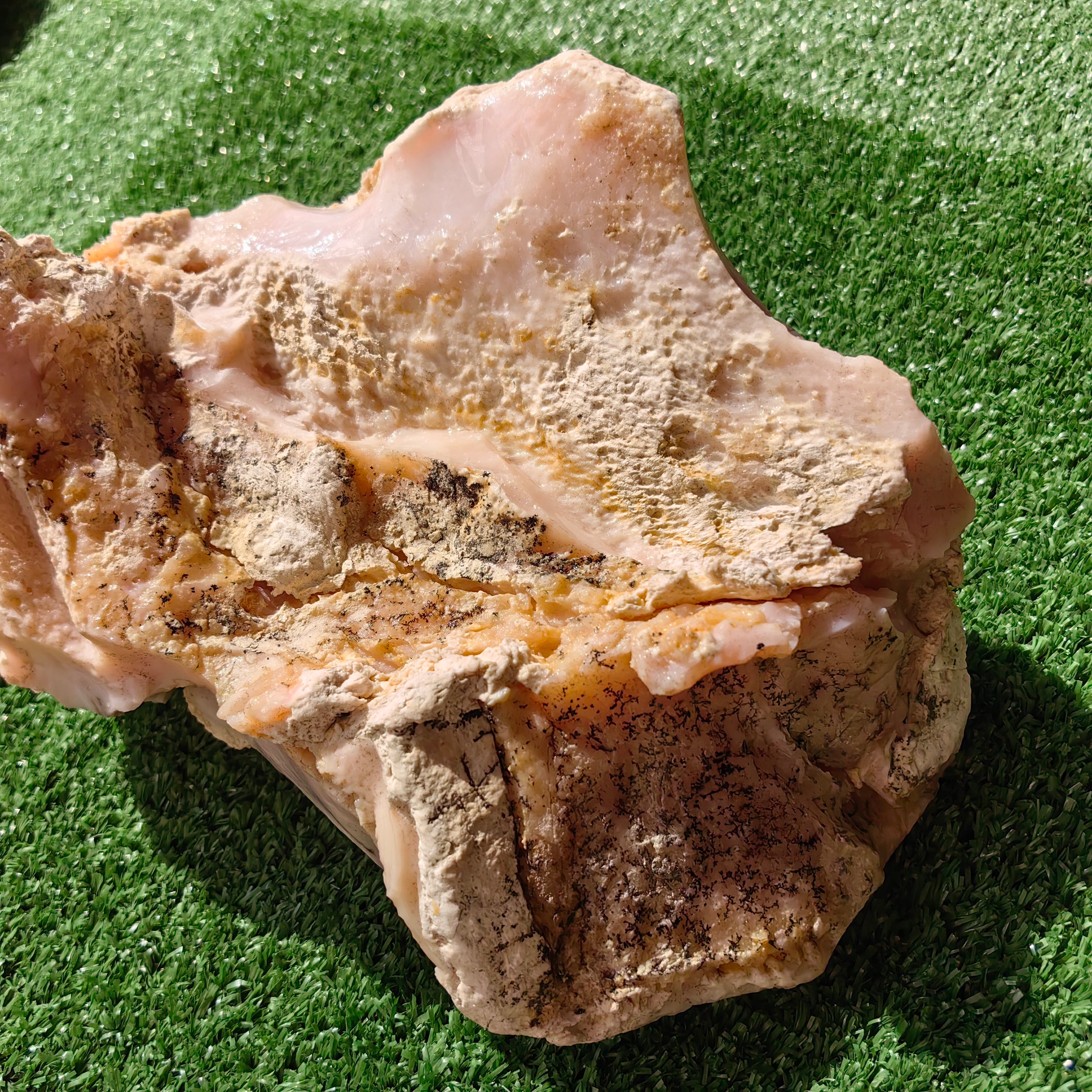 2.8 Kg Pink Opal Rough