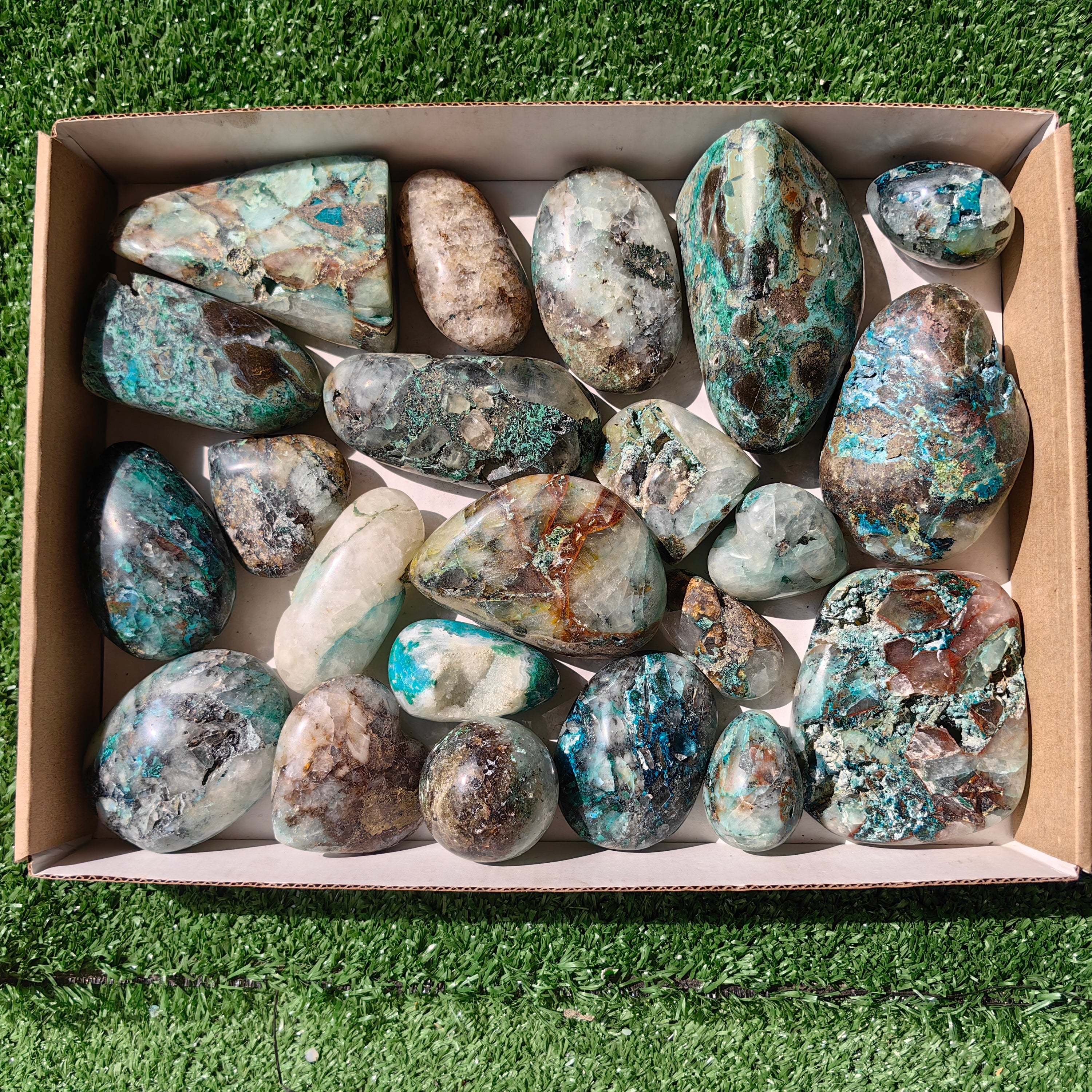 22 pc chrysocolla quartz free forms