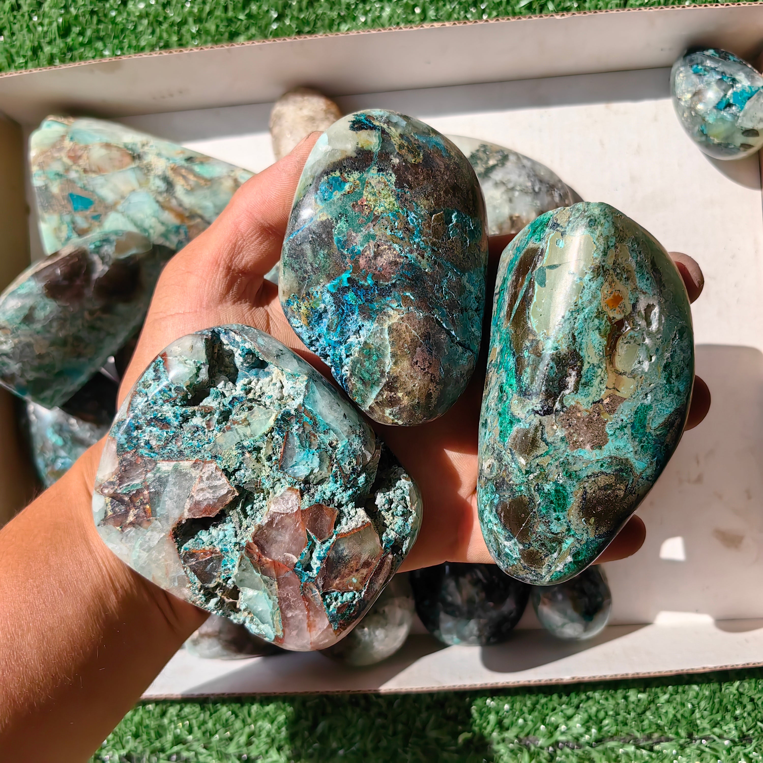 22 pc chrysocolla quartz free forms