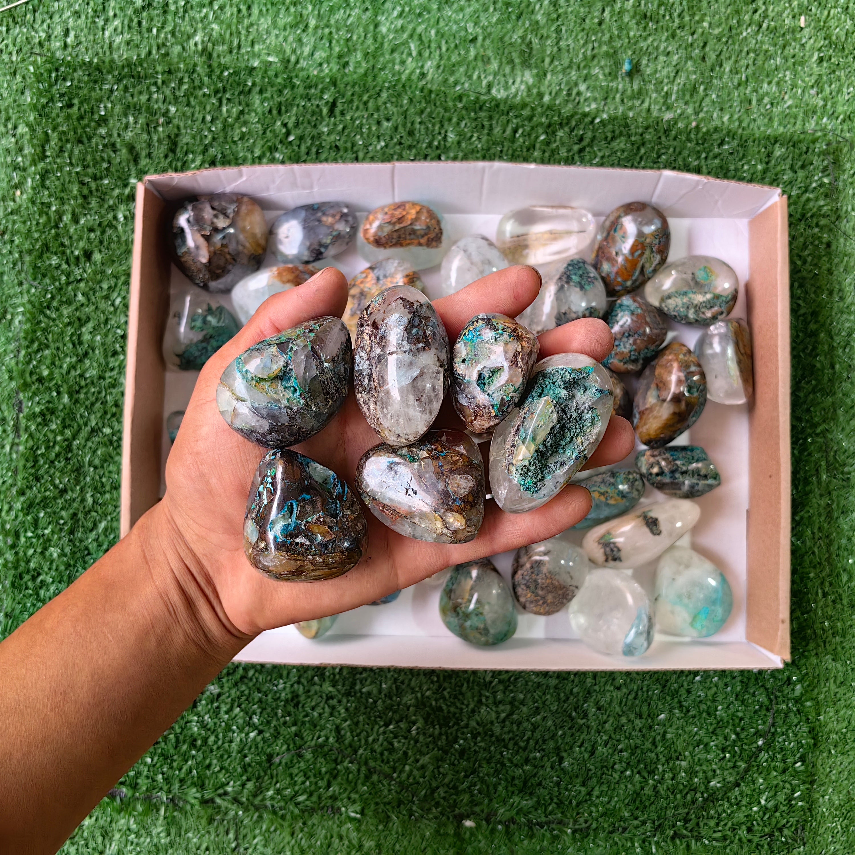 41 pc Chrysocolla on quartz Free Form