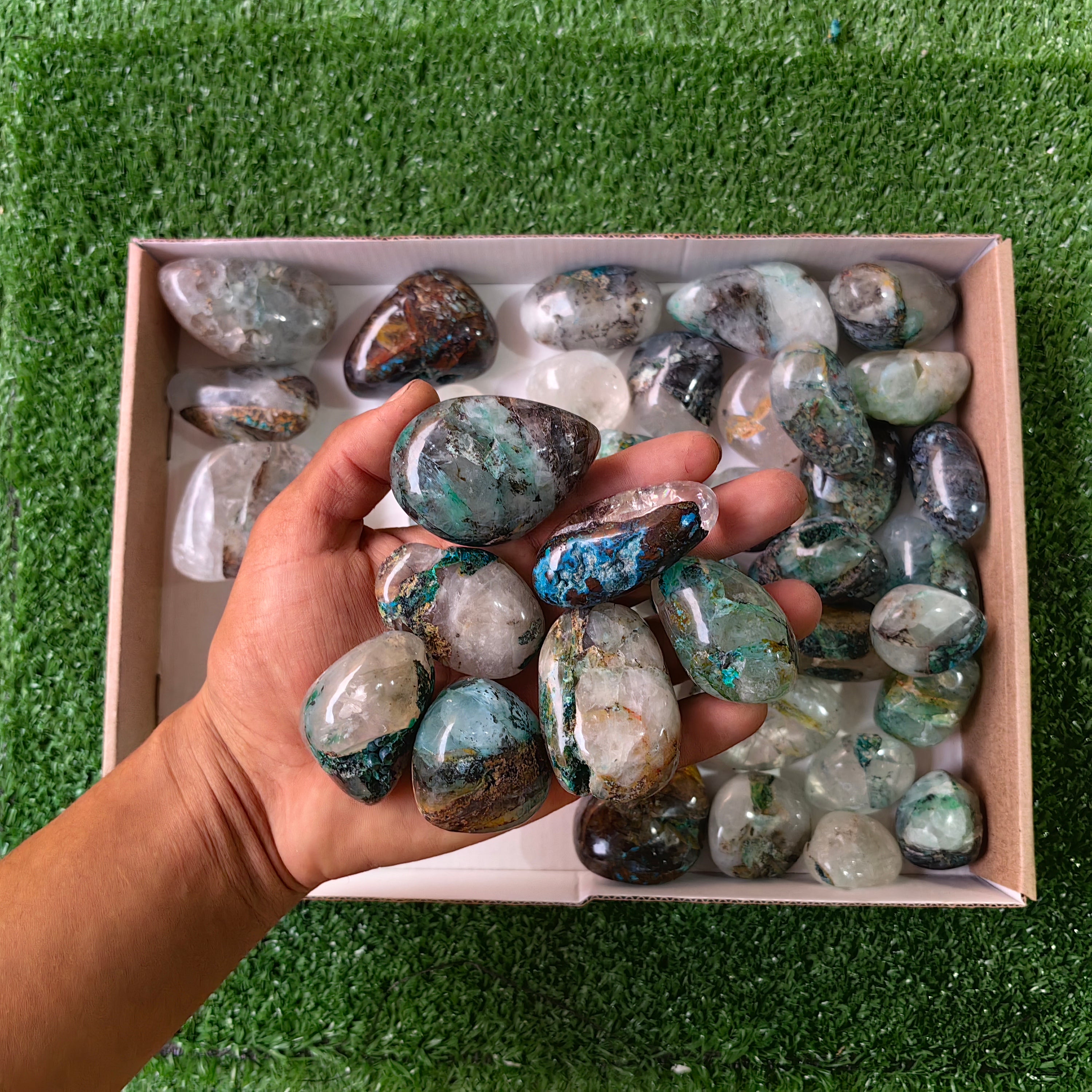 41 pc Chrysocolla on quartz Free Form