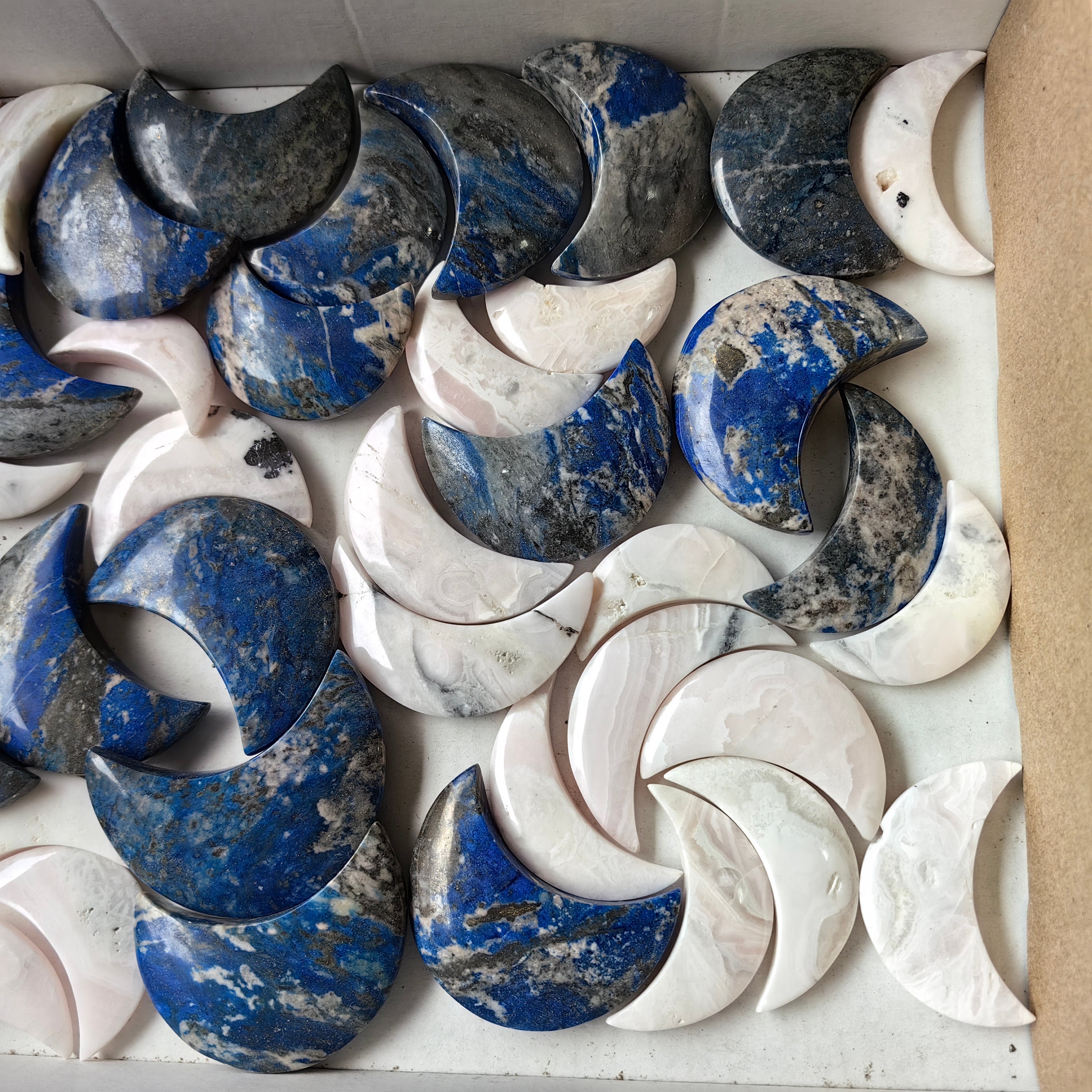46 pc mangano calcite & lapiz lazuli moons