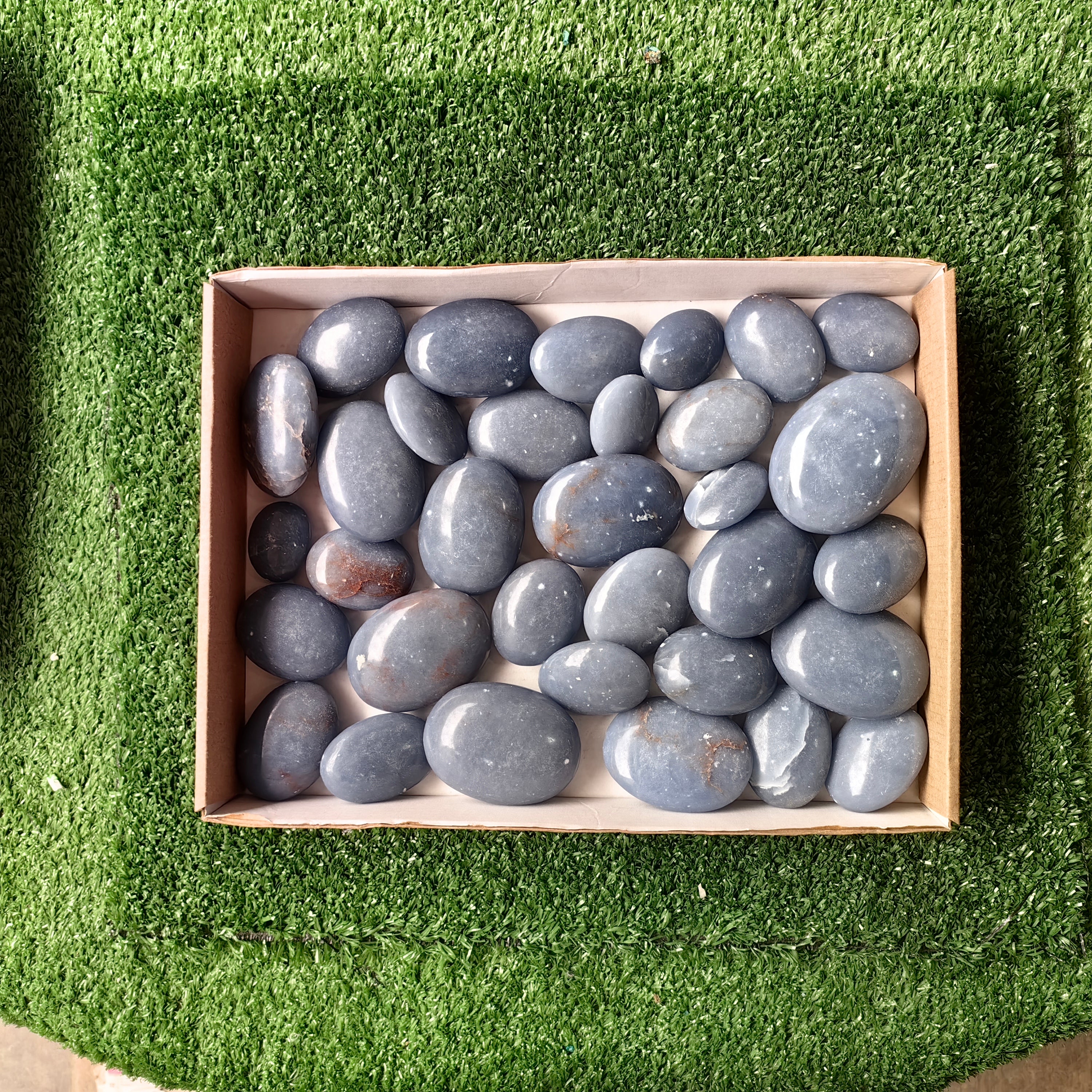 33 pc blue angelite palms