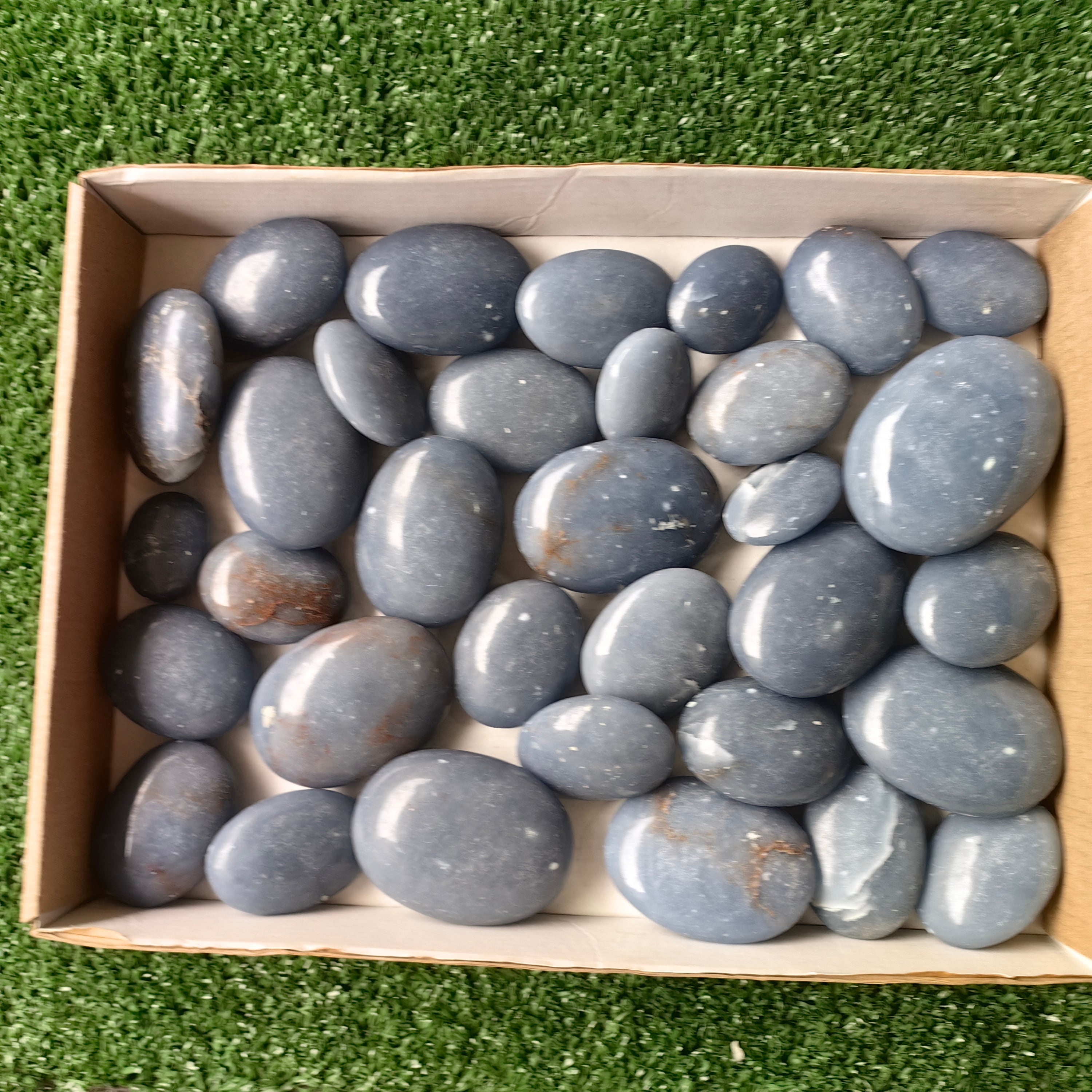 33 pc blue angelite palms