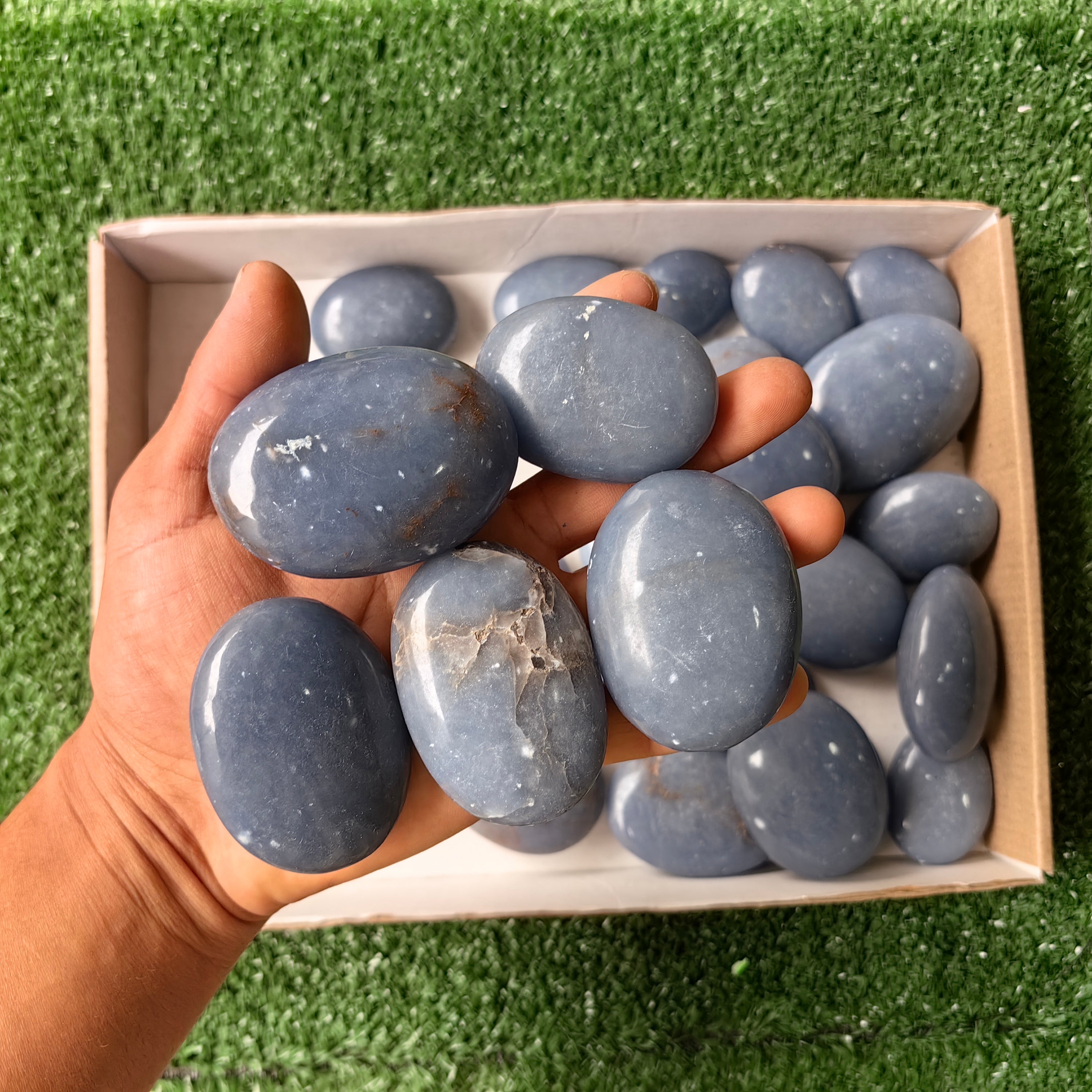 33 pc blue angelite palms