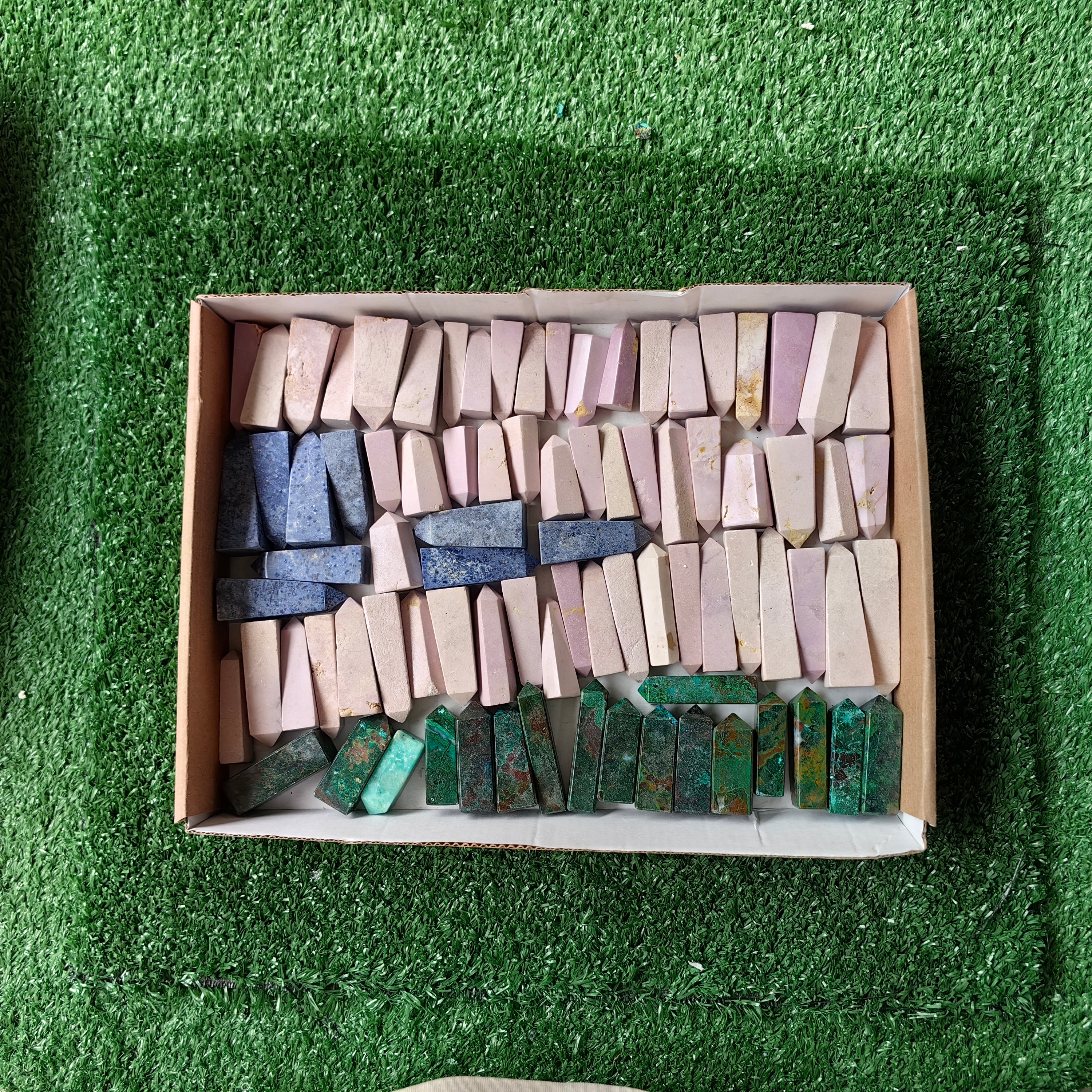 83 pc mini towers mixted stones