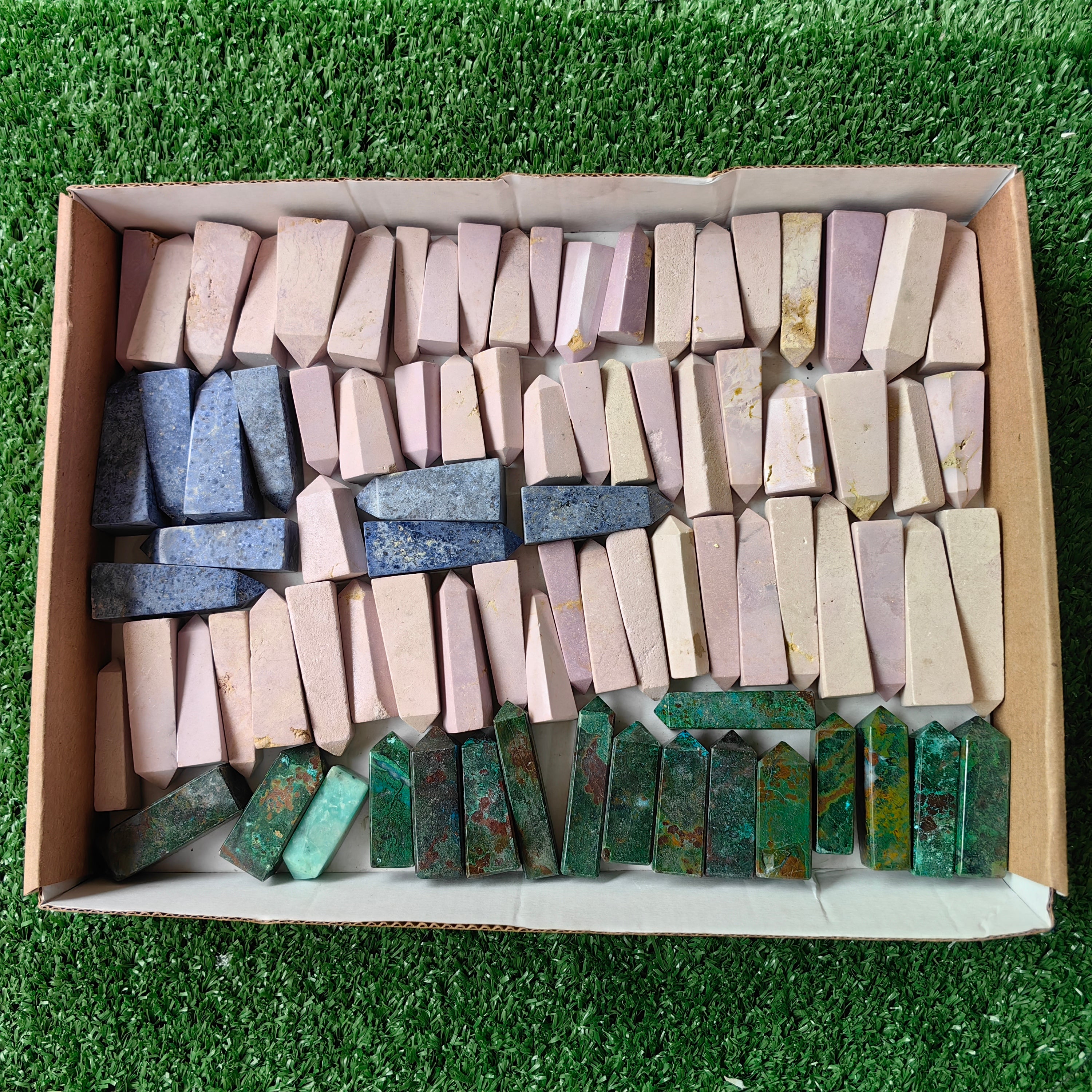 83 pc mini towers mixted stones