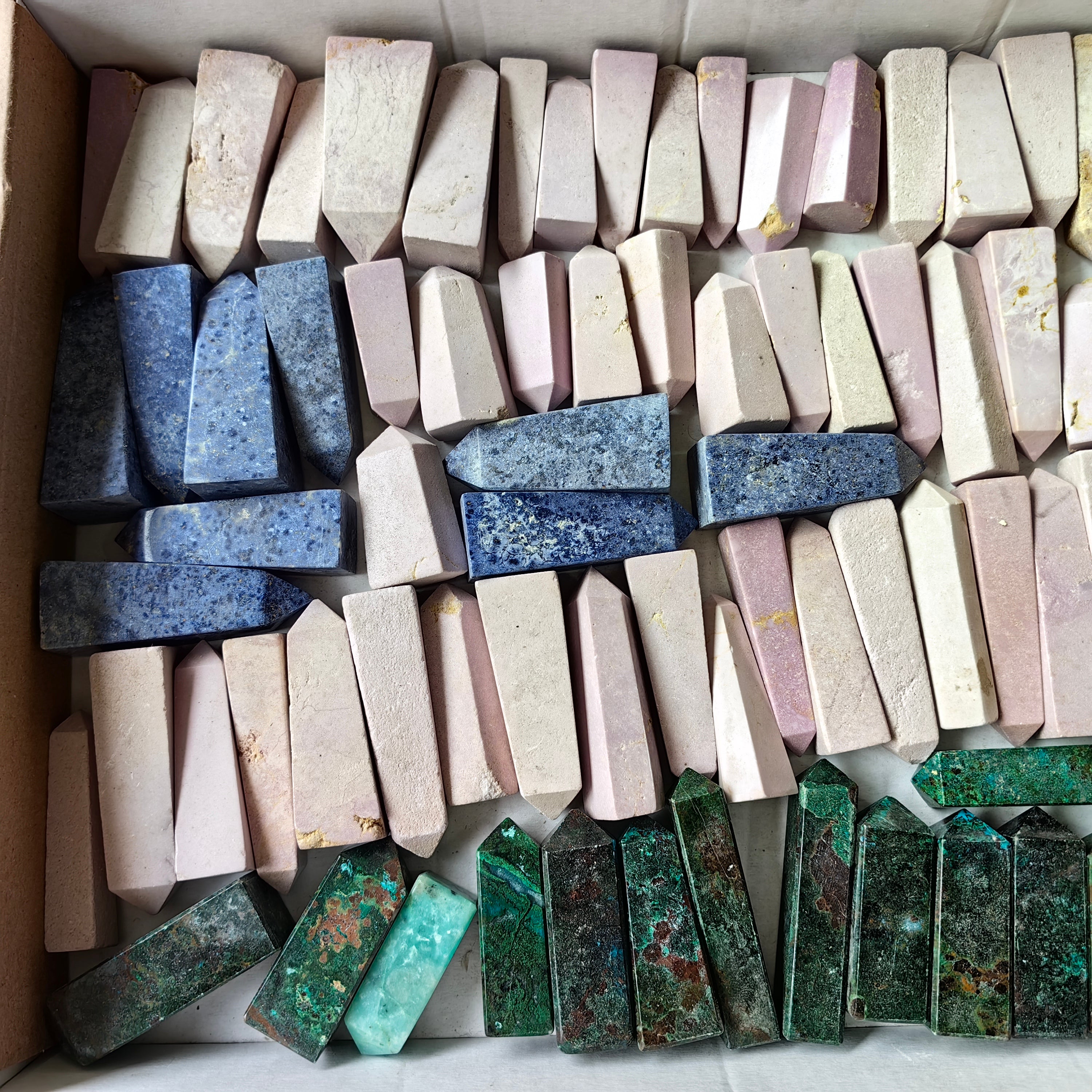 83 pc mini towers mixted stones