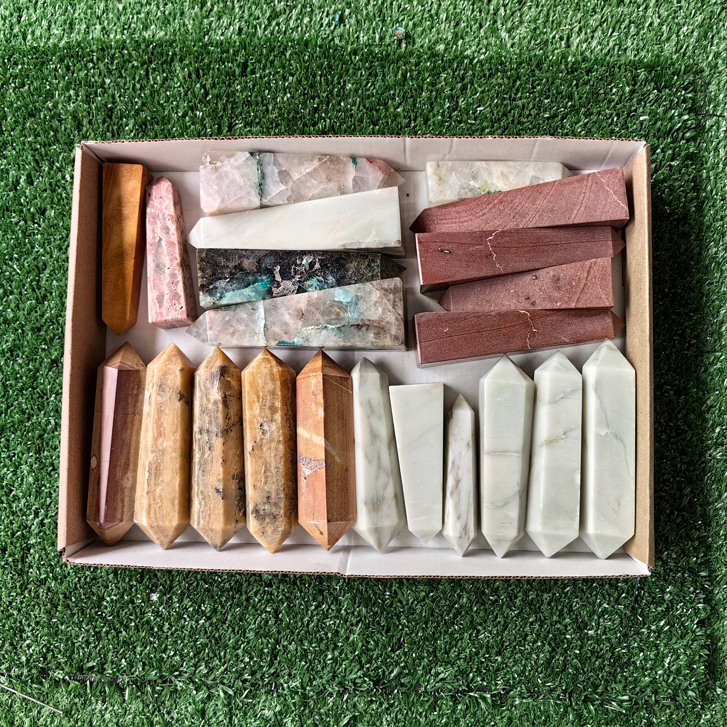 22 pc towers mixted stones