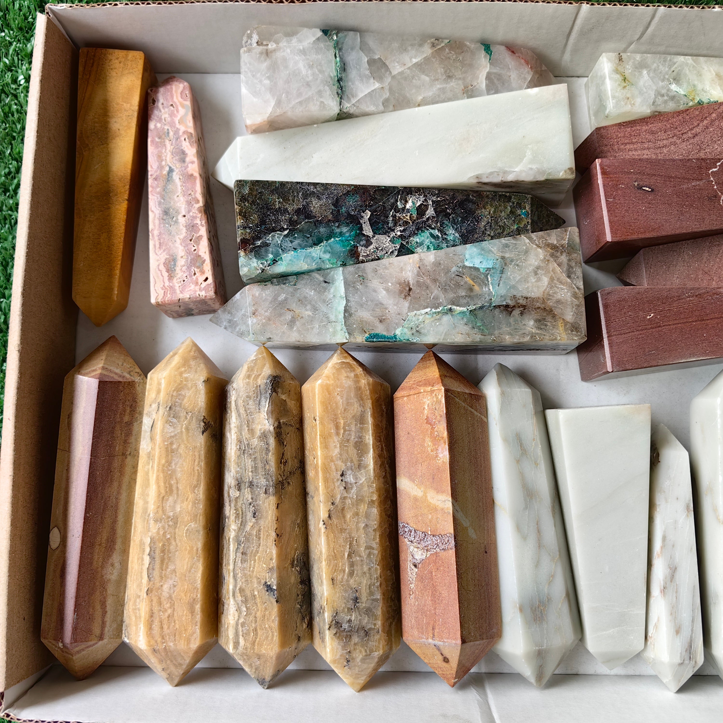 22 pc towers mixted stones