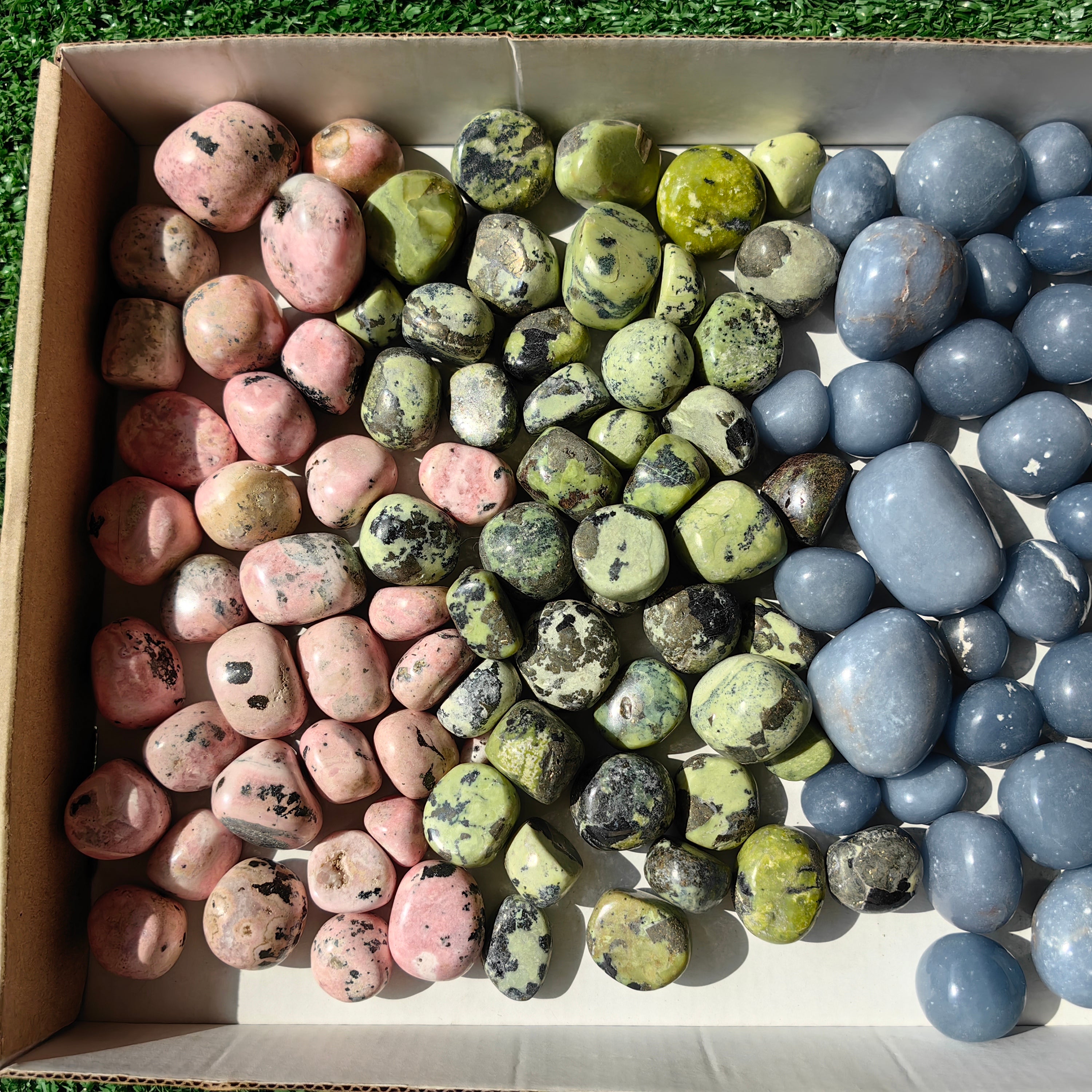 2 kg tumbled rhodonite, angelite & serpentine