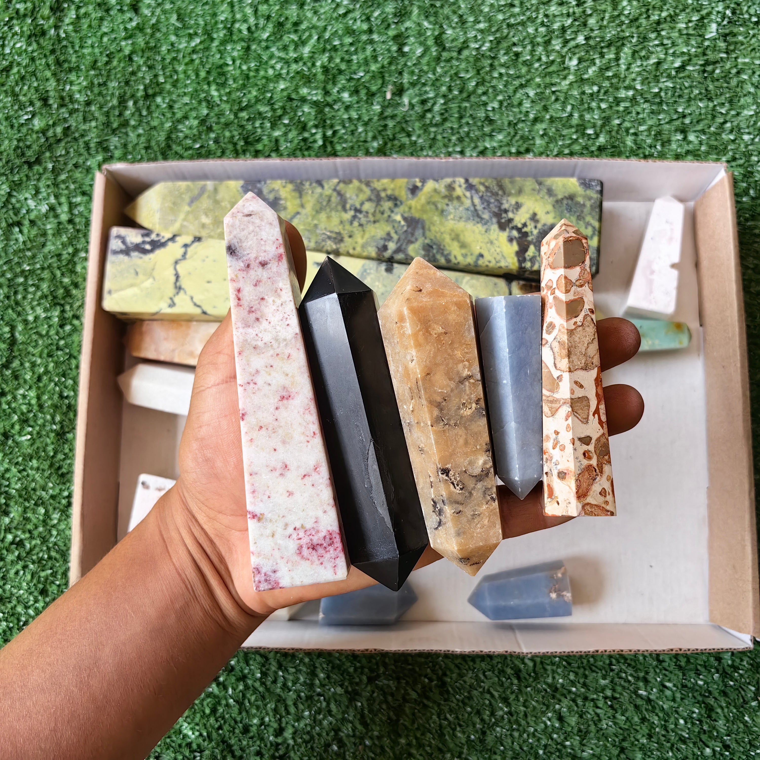 19 pc towers in mixted peruvian stones