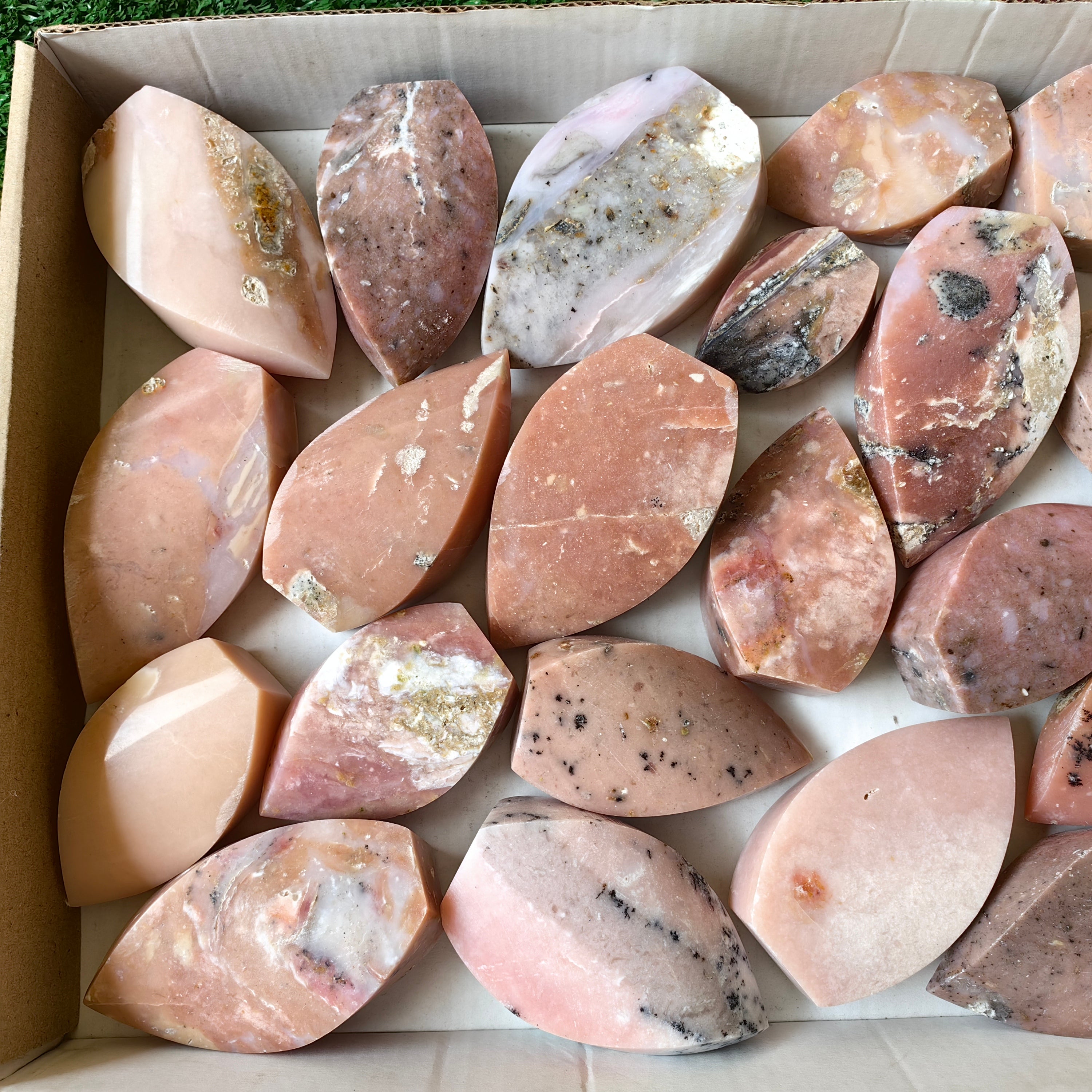 24 pc peruvian pink opal flames