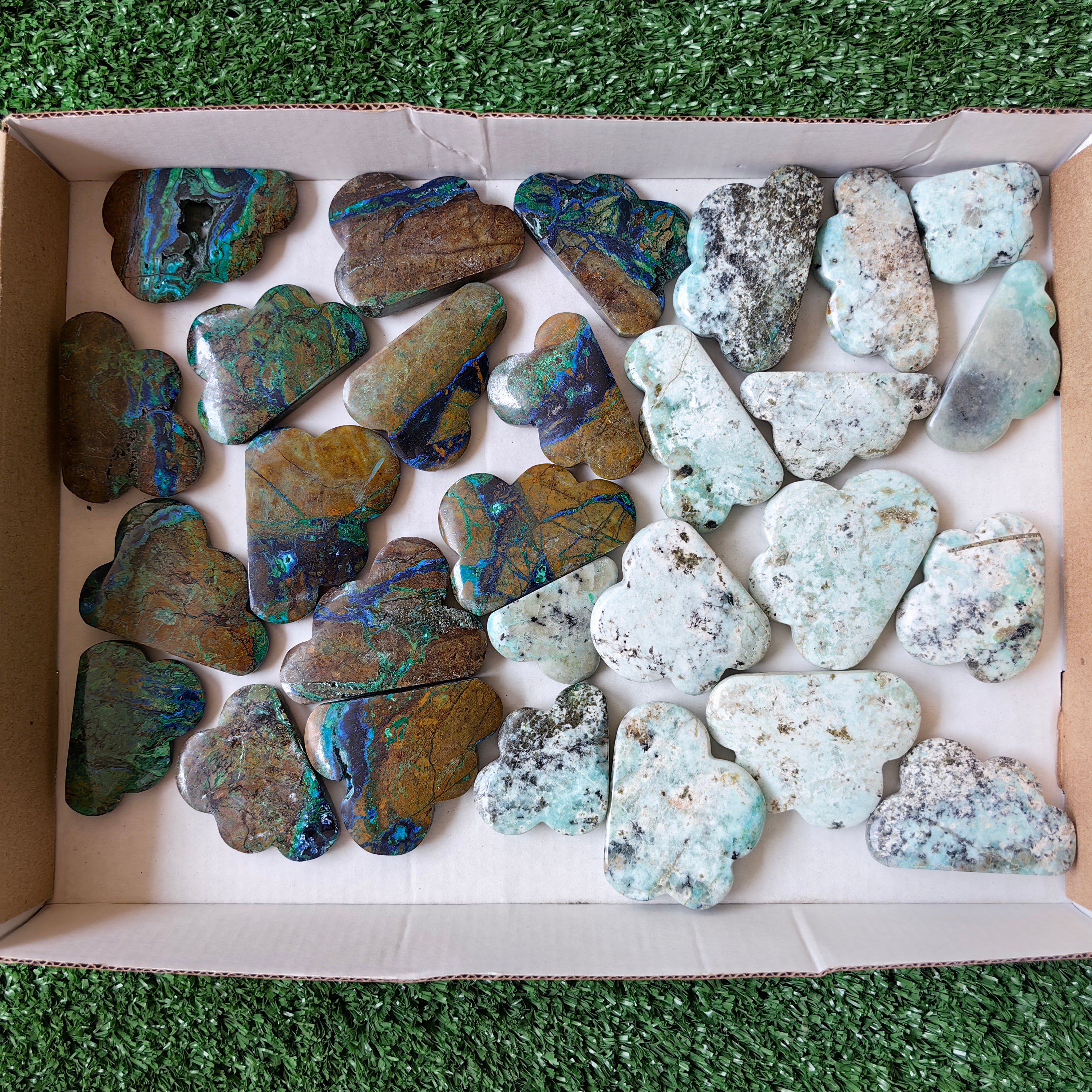 28 pcs clouds of chrysoprase / azurite malachite