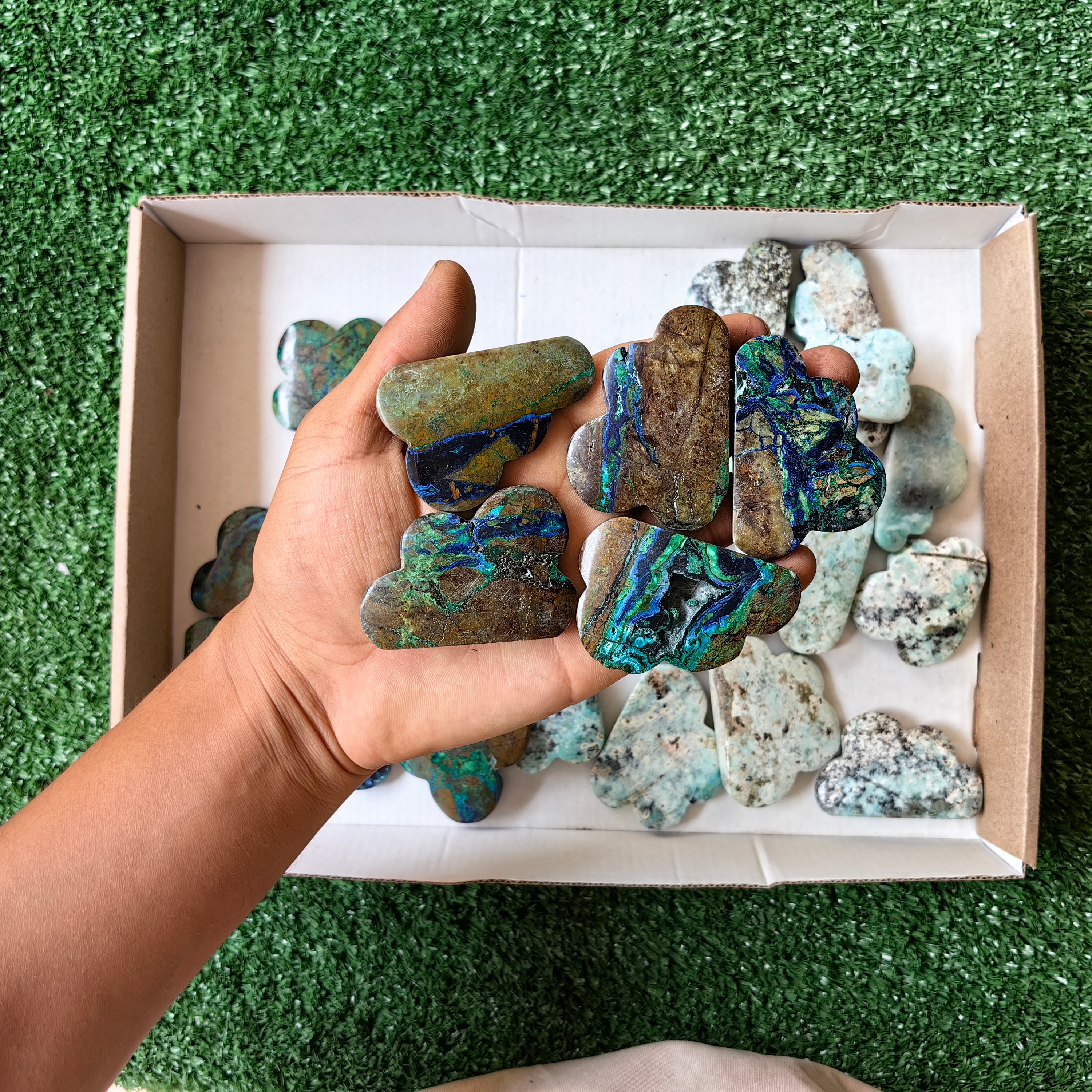 28 pcs clouds of chrysoprase / azurite malachite