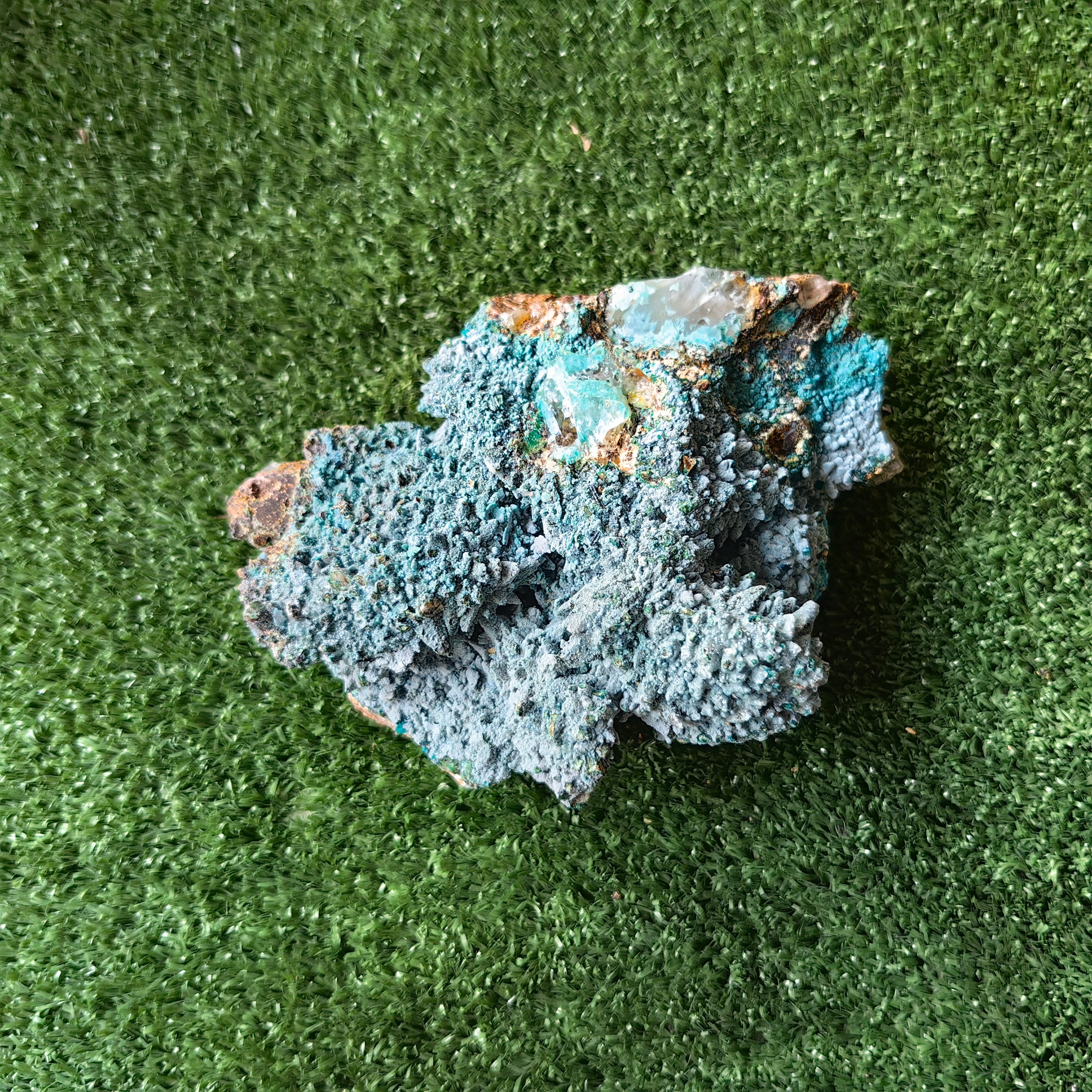 1100 grams chrysocolla quartz rough from tentadora