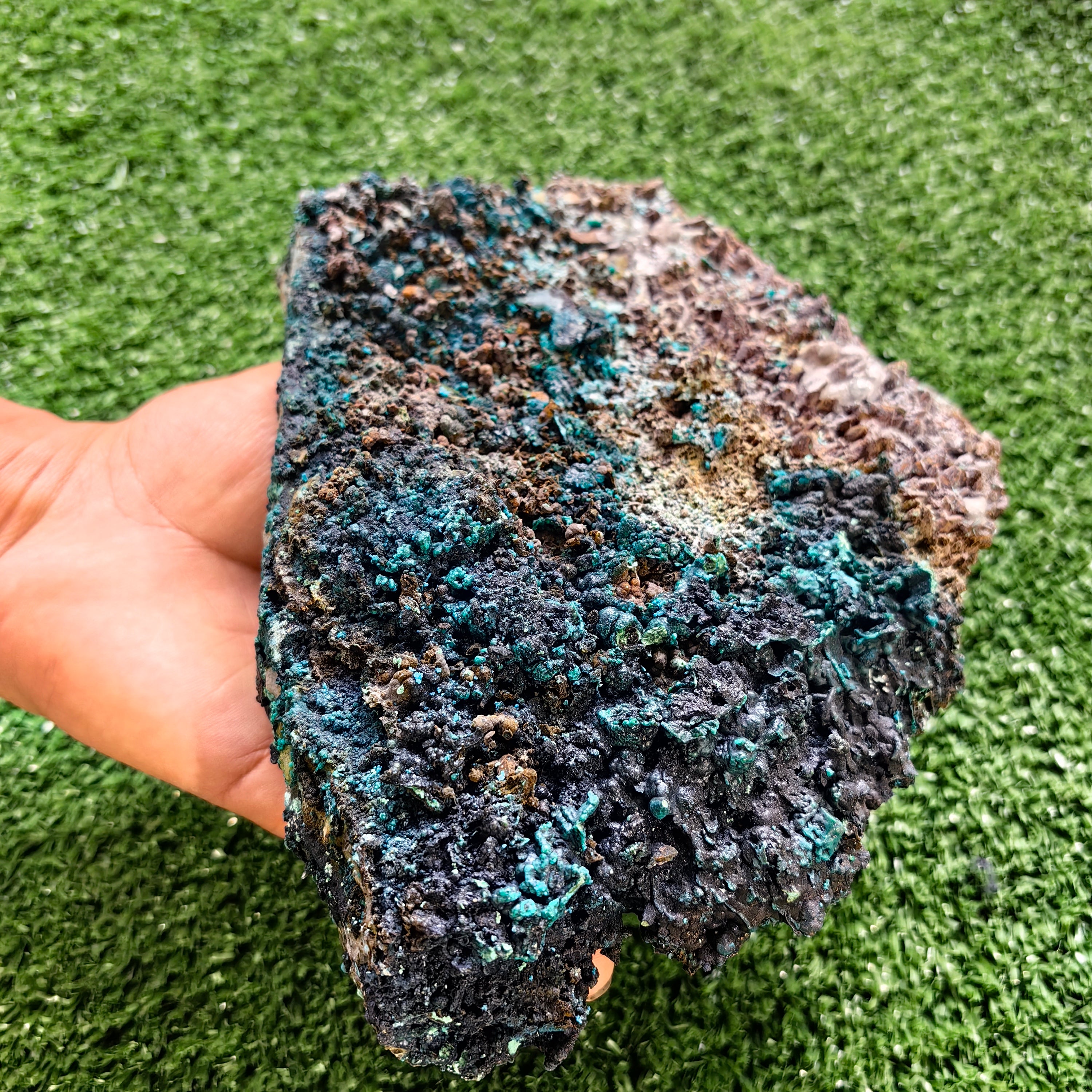 1100 grams chrysocolla quartz rough from tentadora