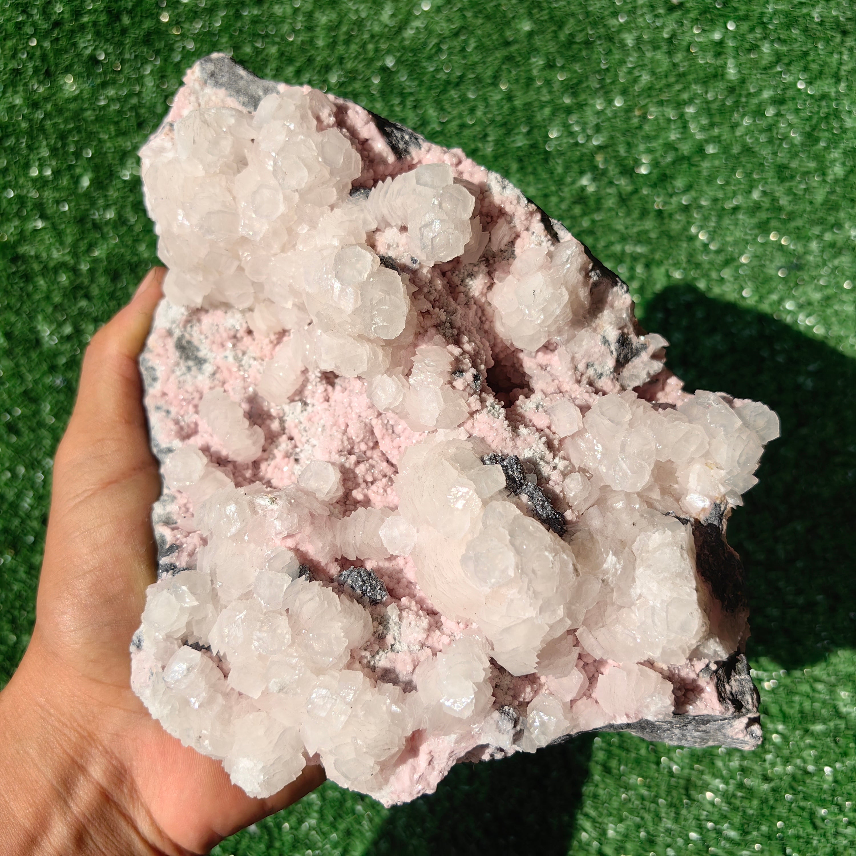 1 pc Rhodonite with Calcite rough