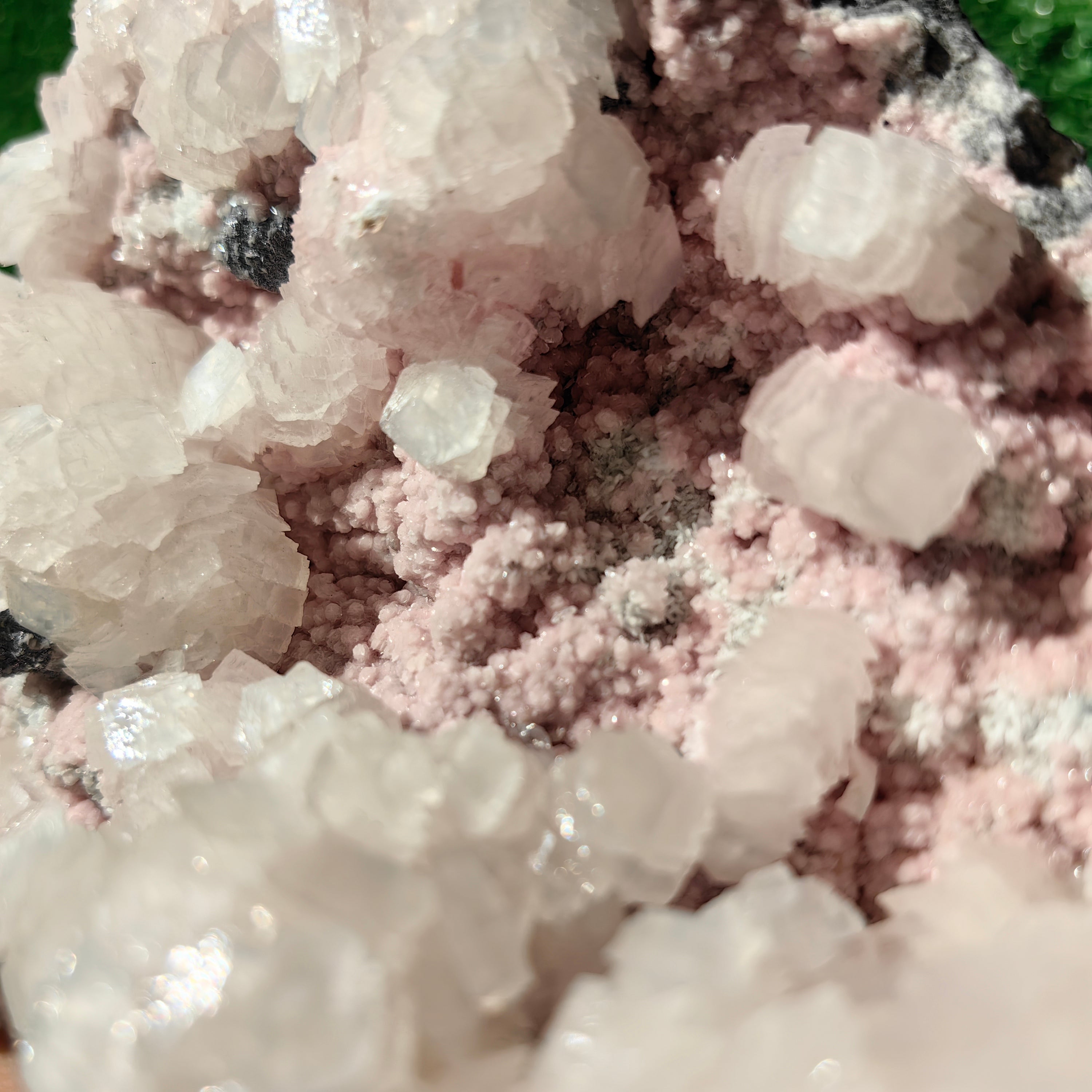 1 pc Rhodonite with Calcite rough