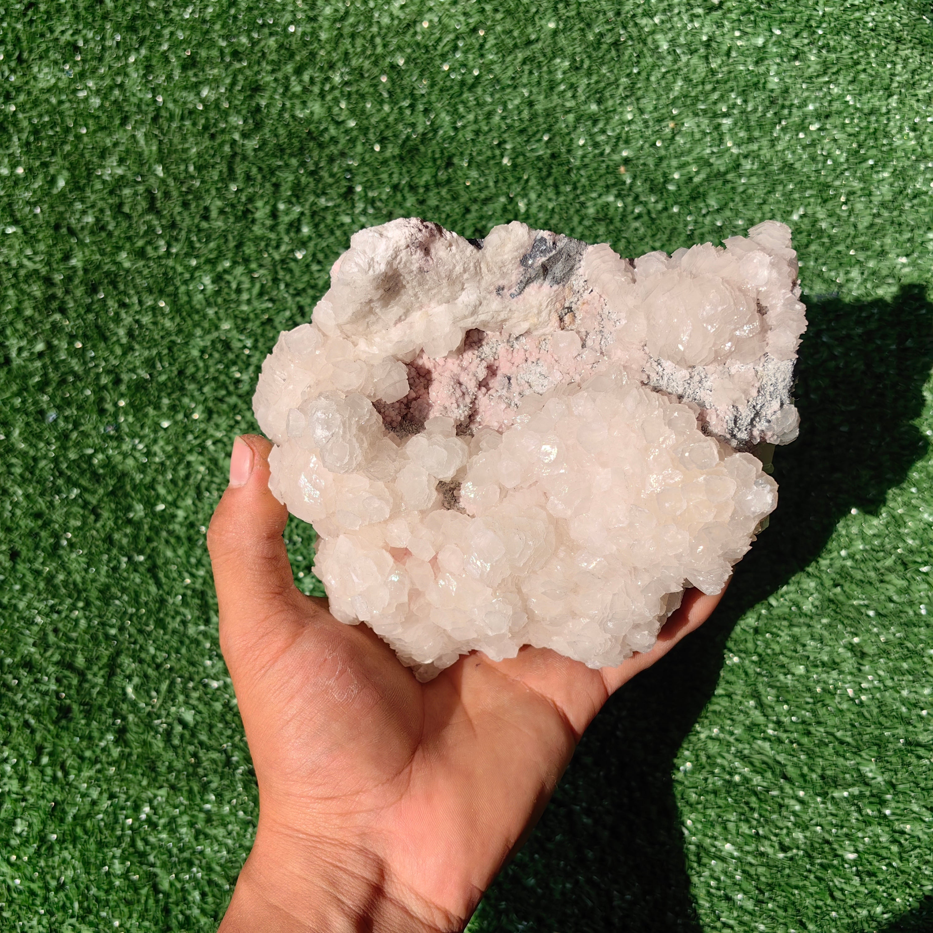 1 pc Rhodonite with Calcite rough