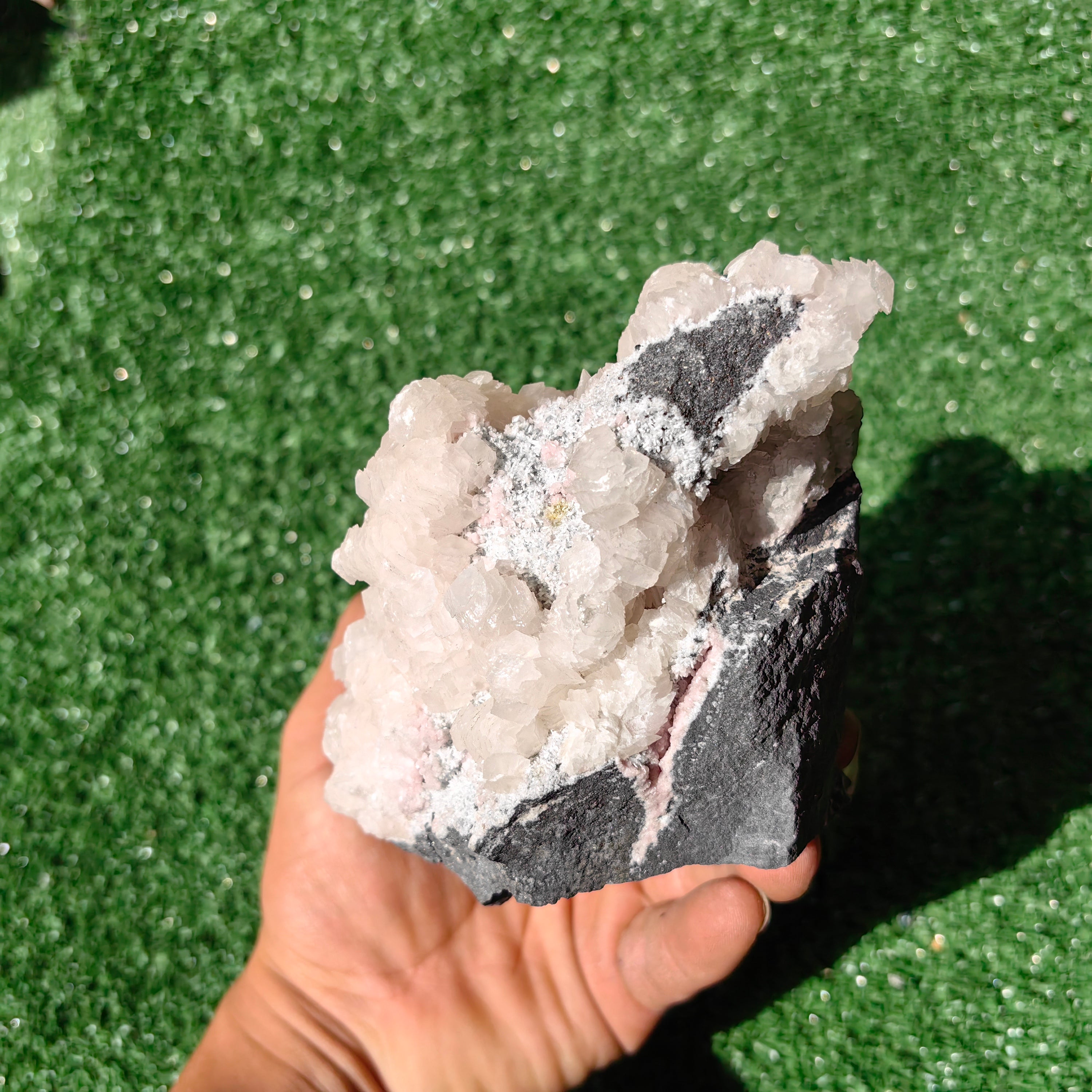 1 pc Rhodonite with Calcite rough