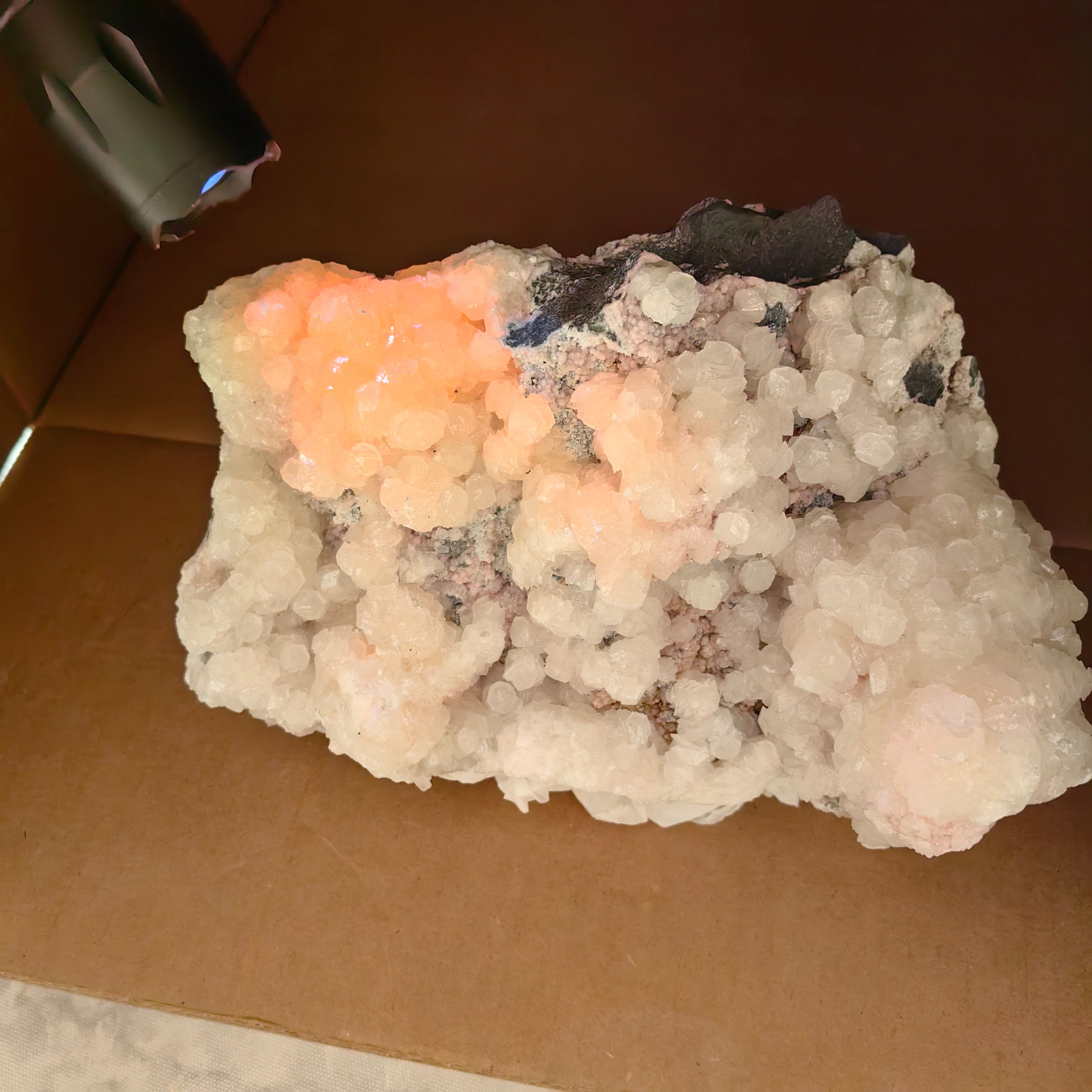 1 pc Rhodonite with Calcite rough