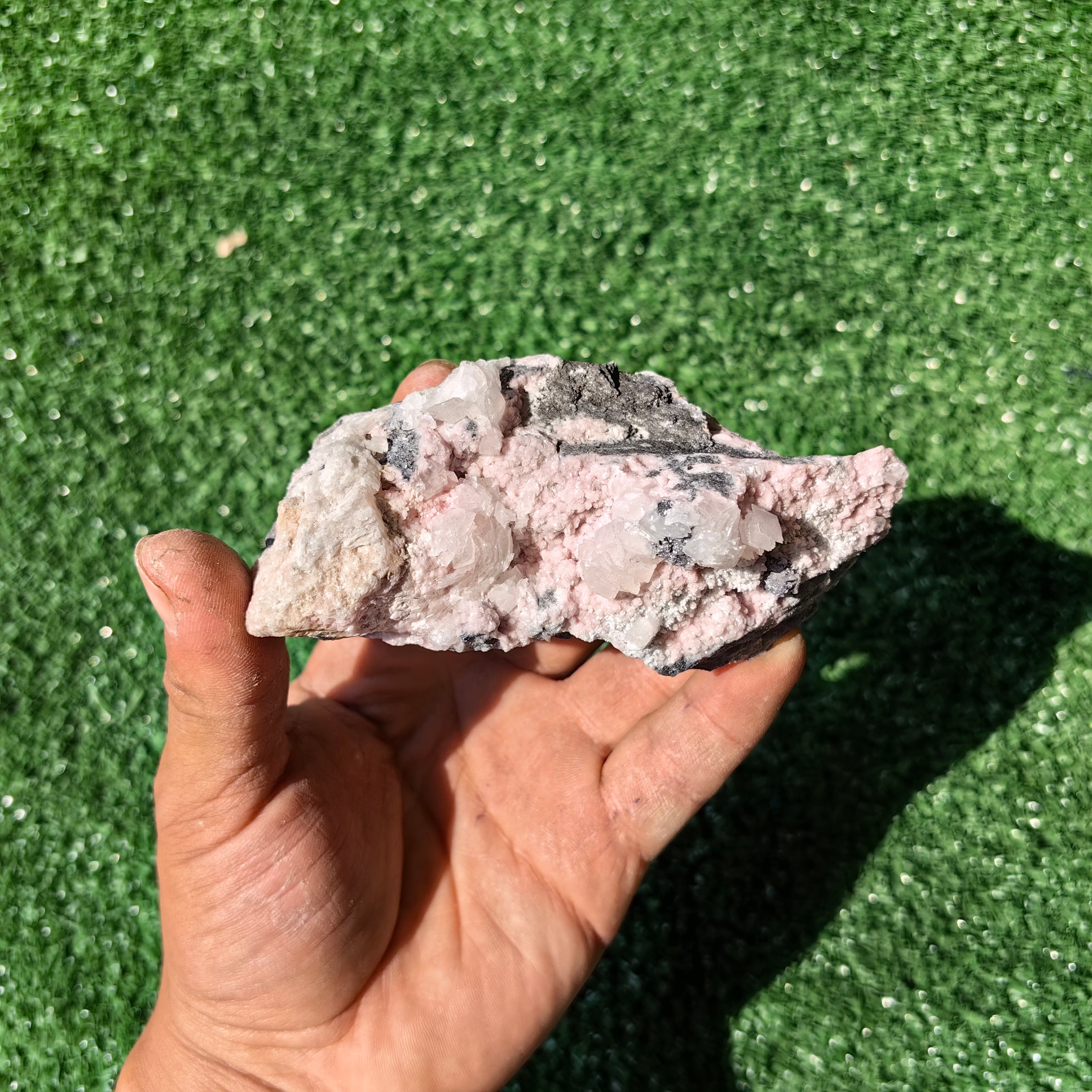 1 pc Rhodonite with Calcite rough