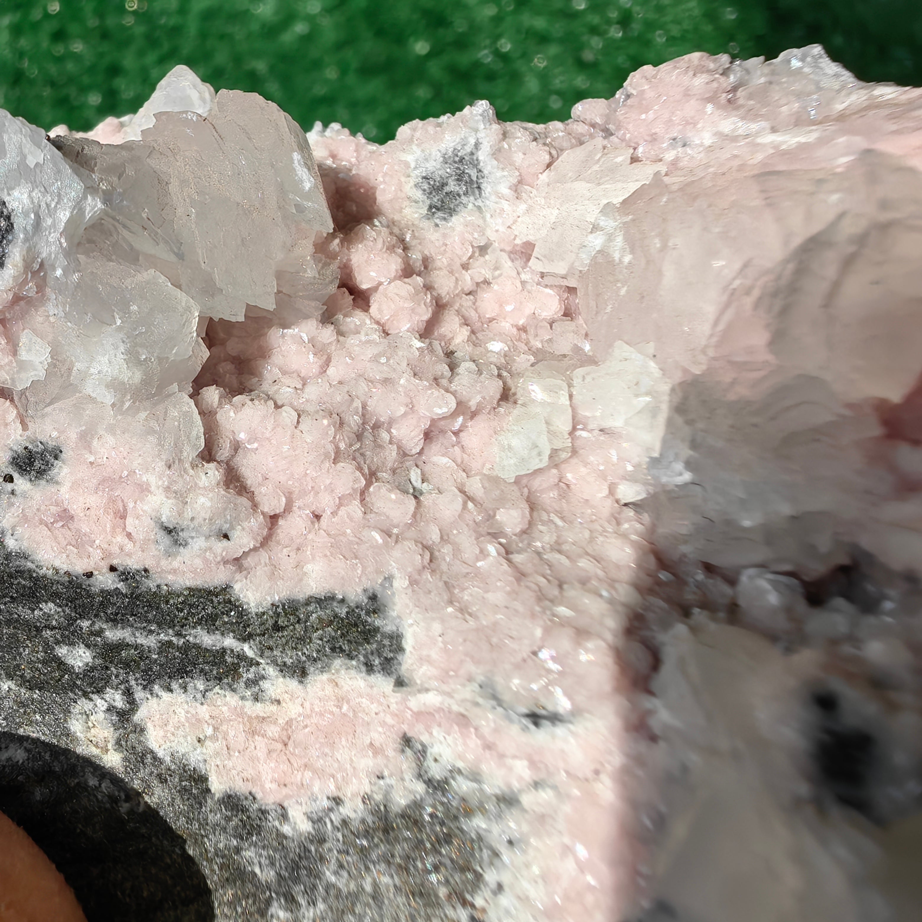 1 pc Rhodonite with Calcite rough