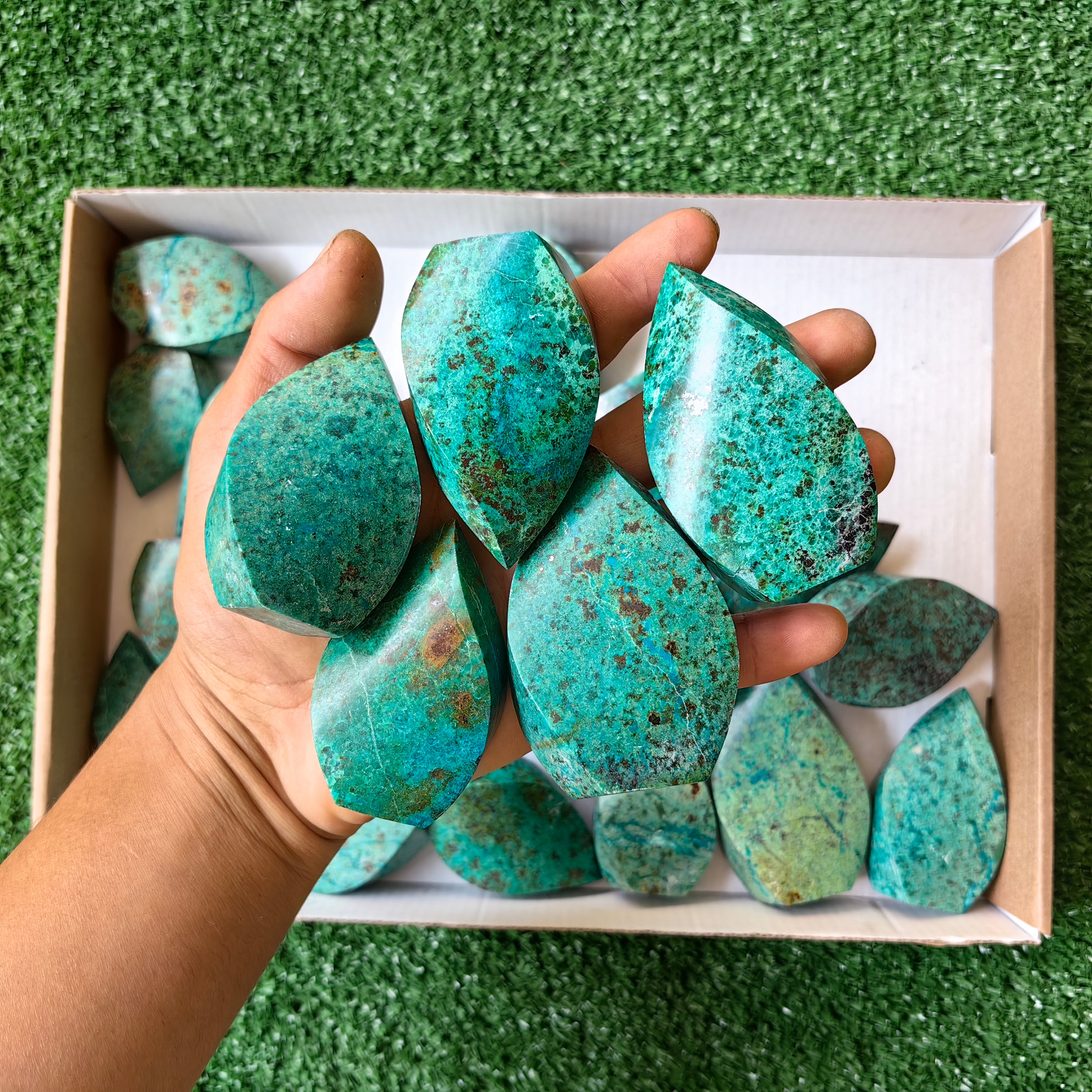 Lot 26 pcs Peruvian Turquoise flame